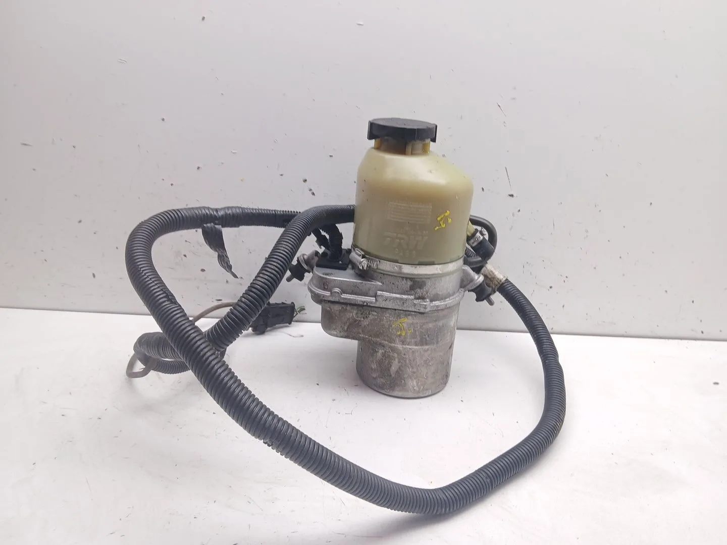 Bomba Direccion para Opel Astra H (A04)