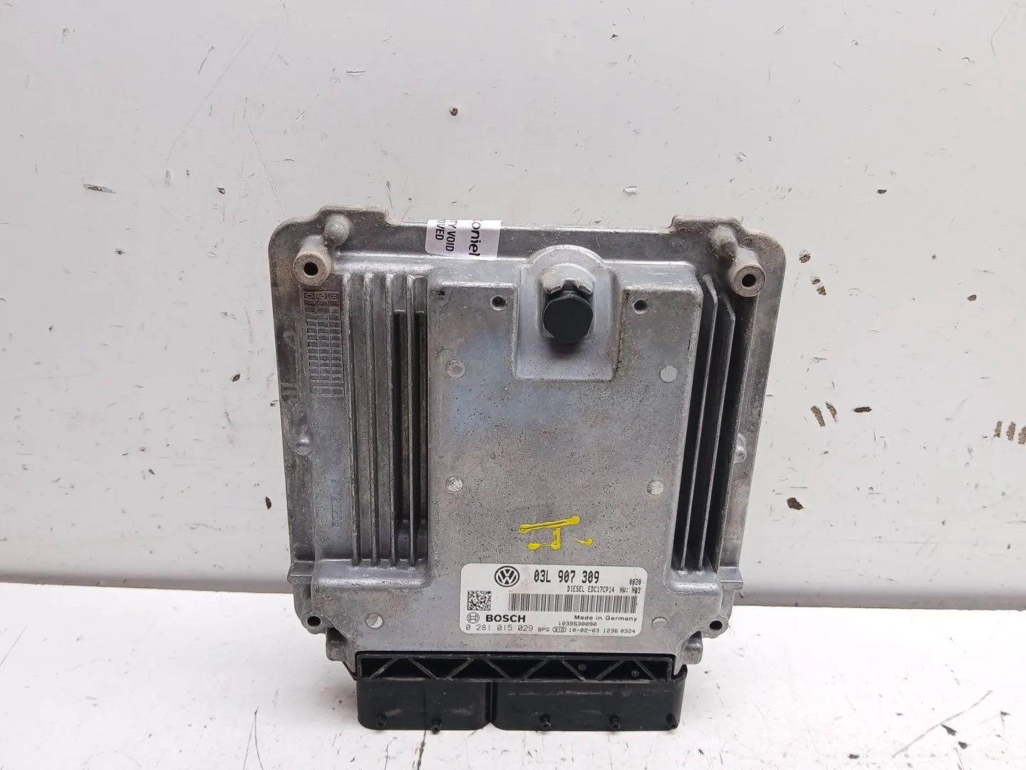 Centralita Motor Uce para Volkswagen Passat B6 (3C2)