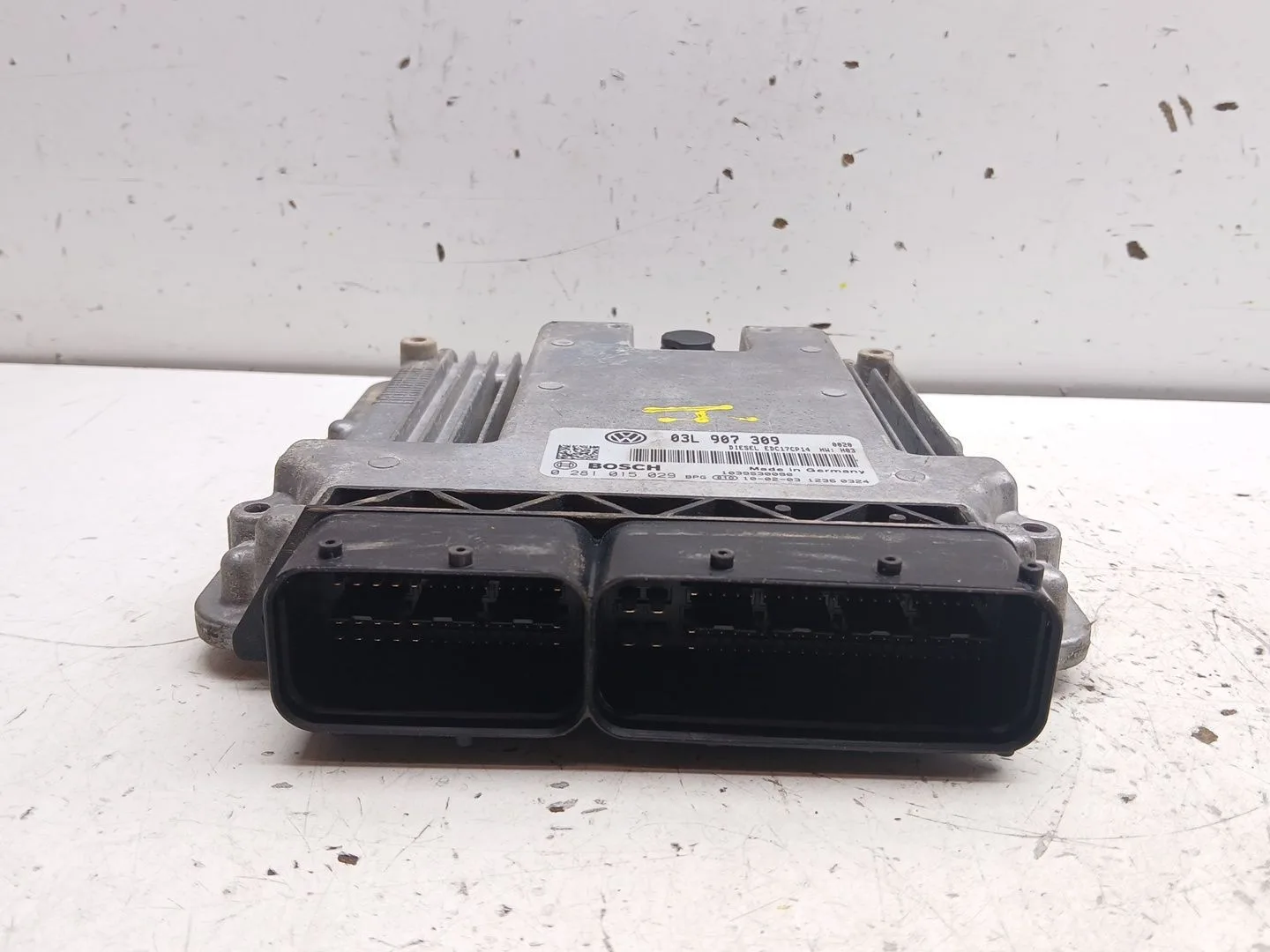 Centralita Motor Uce para Volkswagen Passat B6 (3C2)
