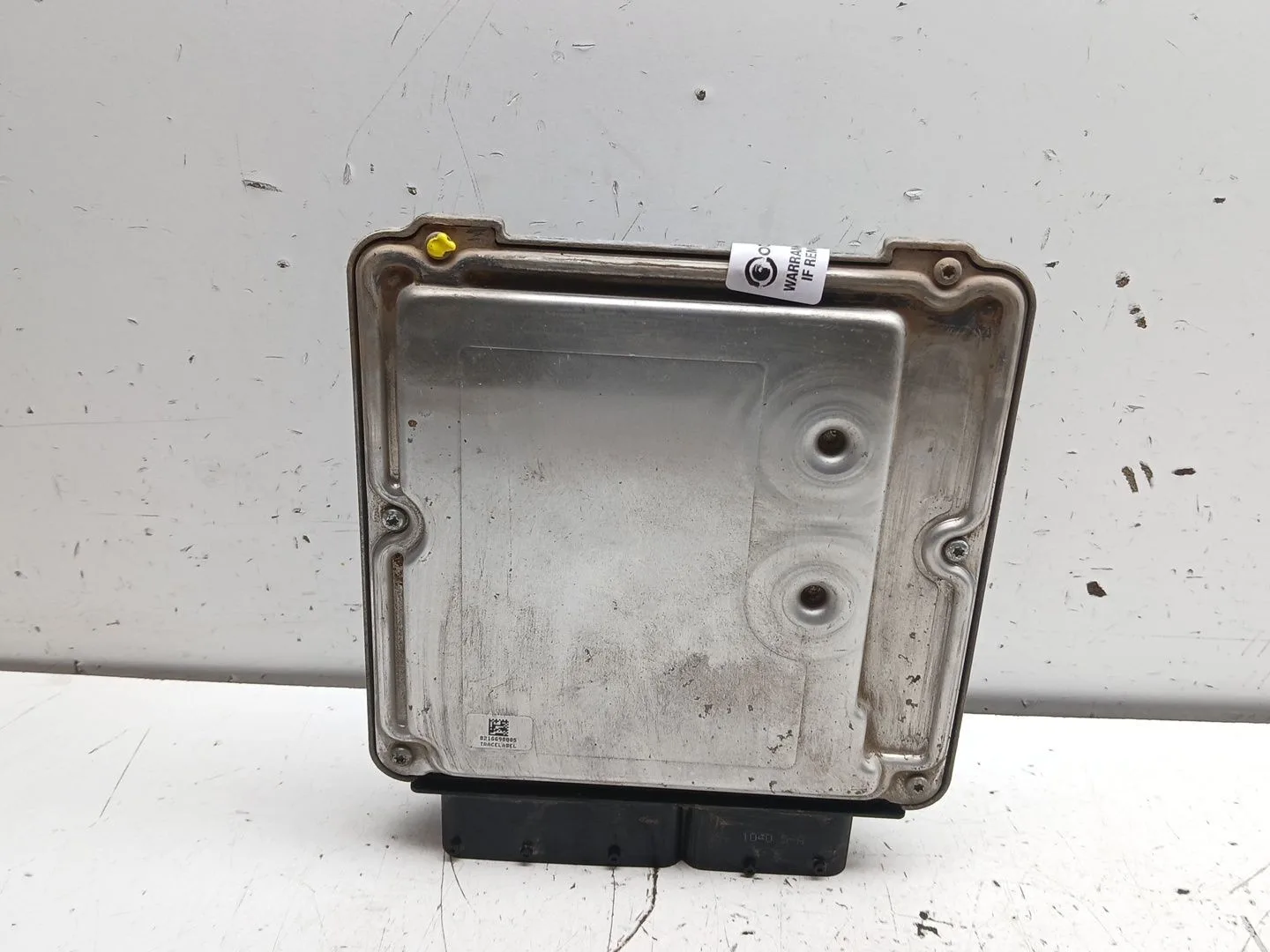 Centralita Motor Uce para Volkswagen Passat B6 (3C2)