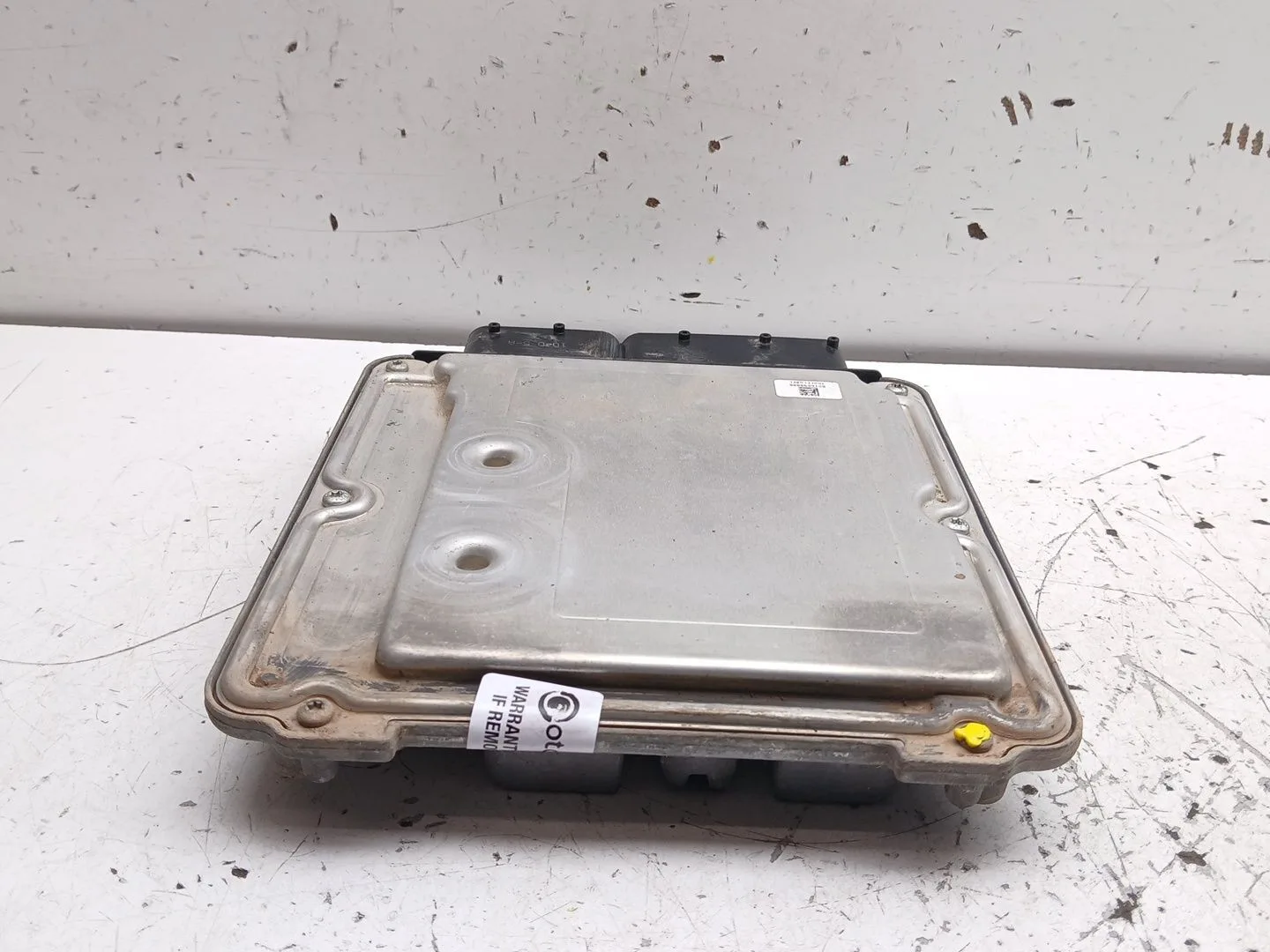Centralita Motor Uce para Volkswagen Passat B6 (3C2)