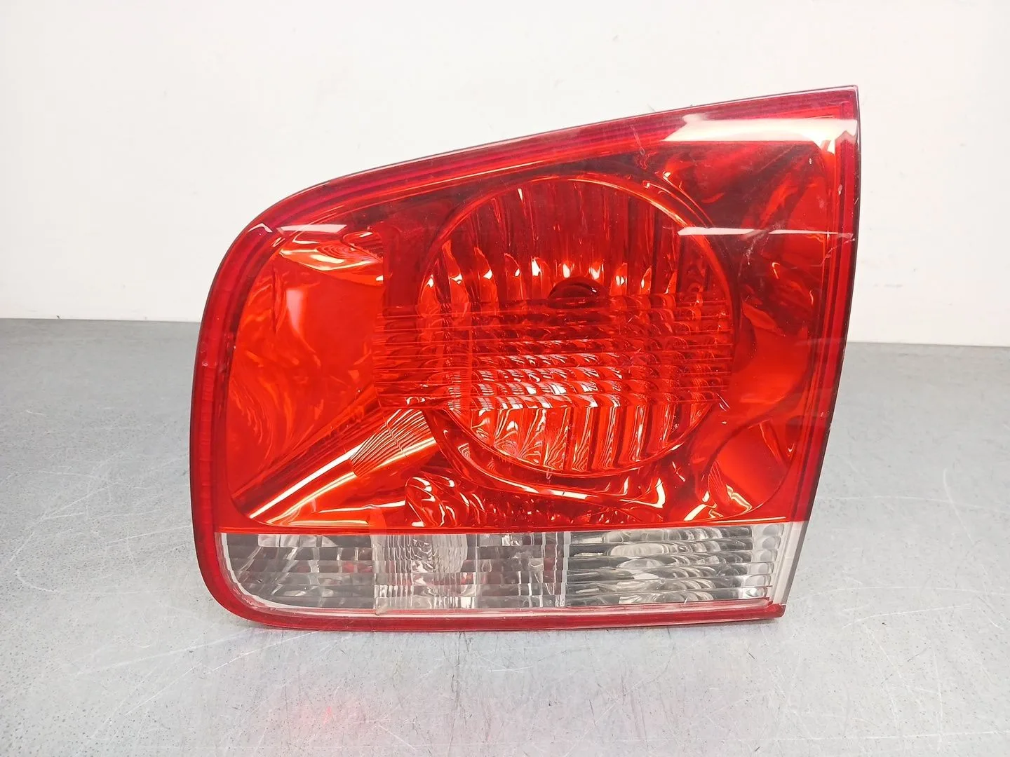Piloto Trasero Derecho Interior para Volkswagen Touareg (7La, 7L6, 7L7)