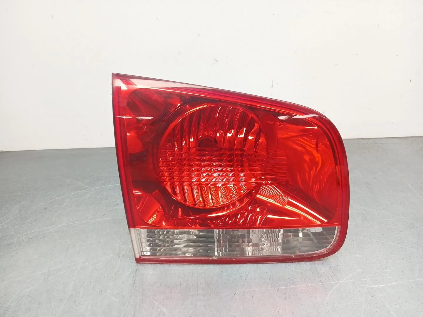 Piloto Trasero Izquierdo Interior para Volkswagen Touareg (7La, 7L6, 7L7)
