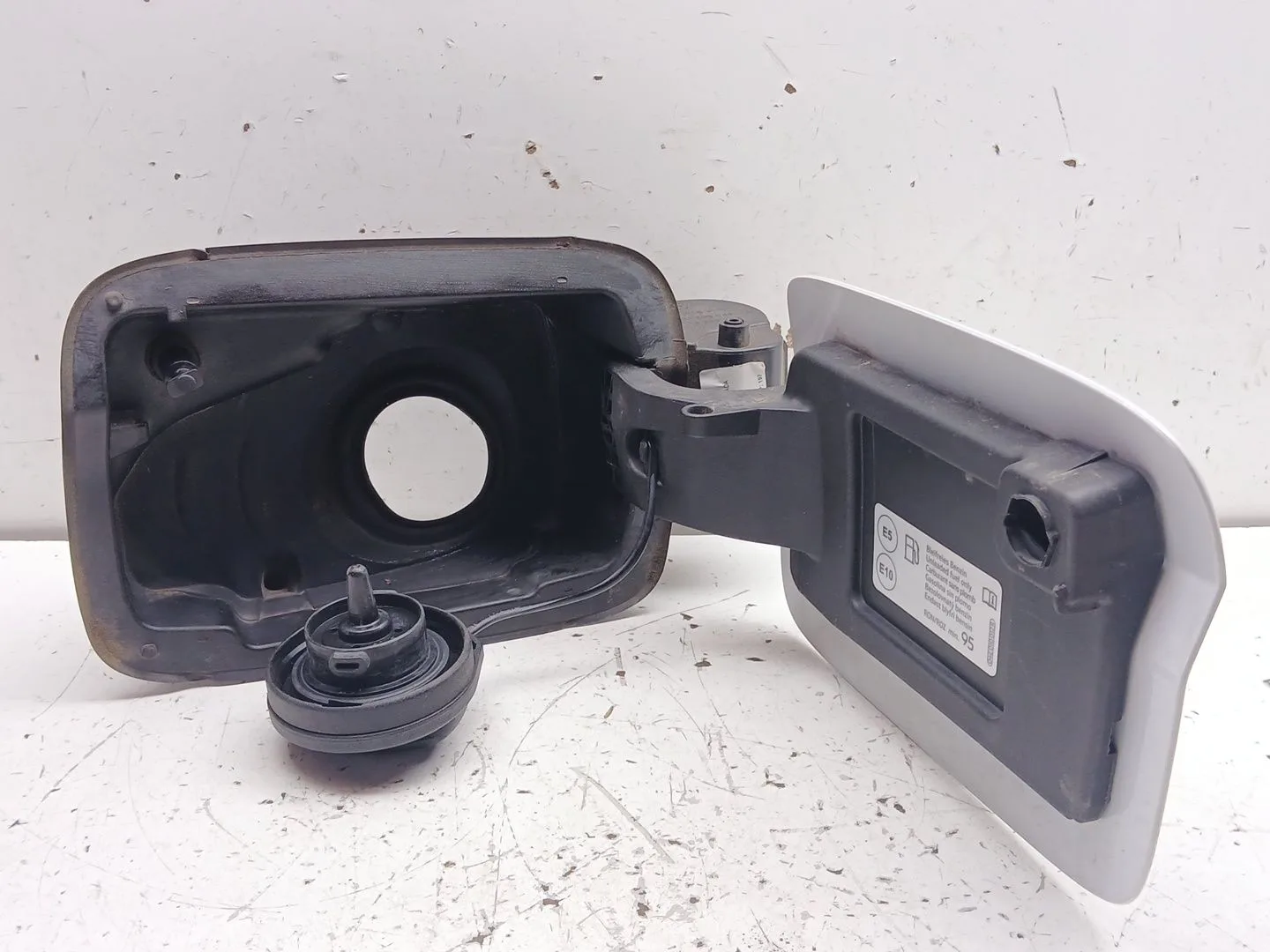 Tapa Exterior Combustible para Seat Arona (Kj7, Kjp)