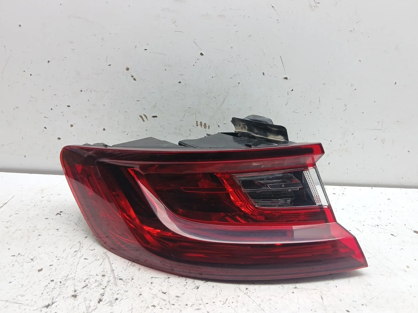 Piloto Trasero Izquierdo para Renault Megane Iv Hatchback (B9A/M/N_)