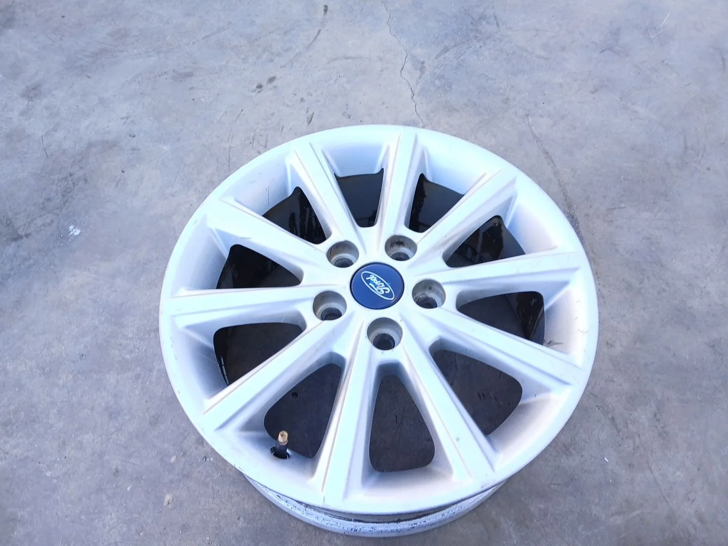 Llanta para Ford Focus Iii