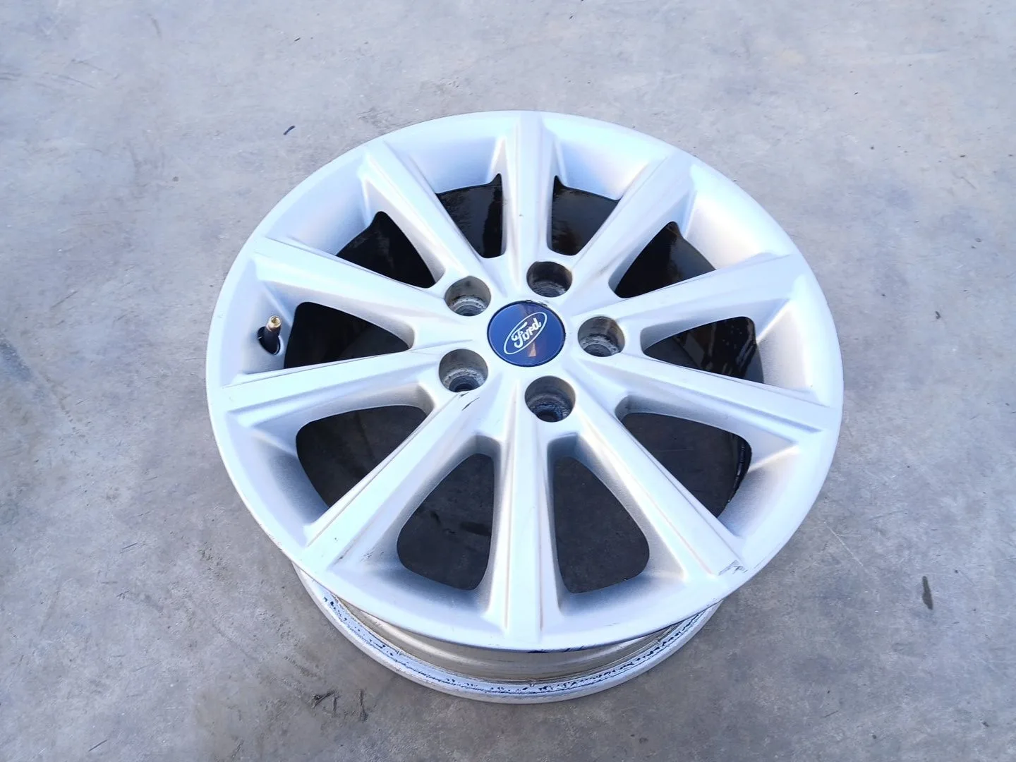 Llanta para Ford Focus Iii