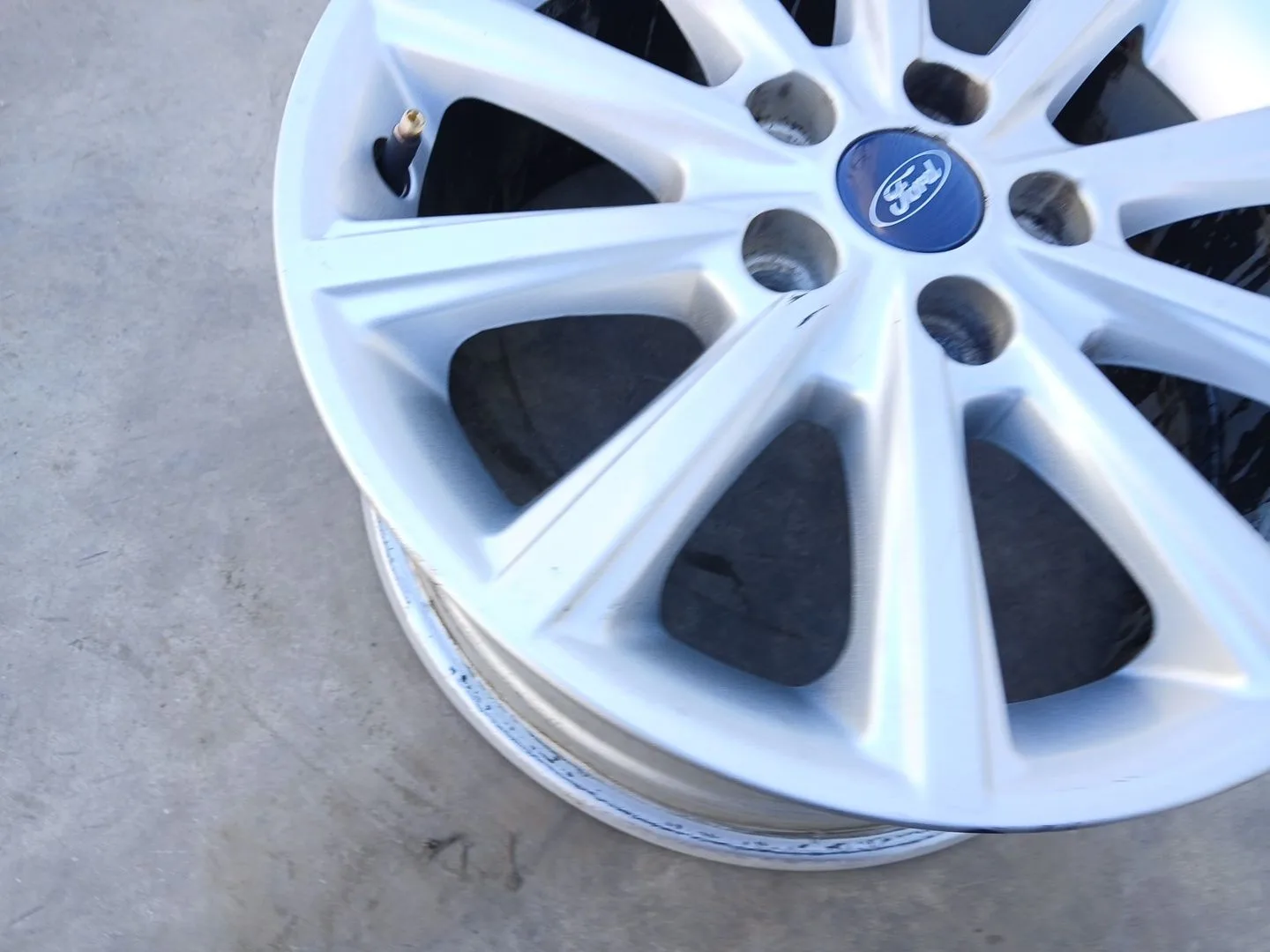 Llanta para Ford Focus Iii