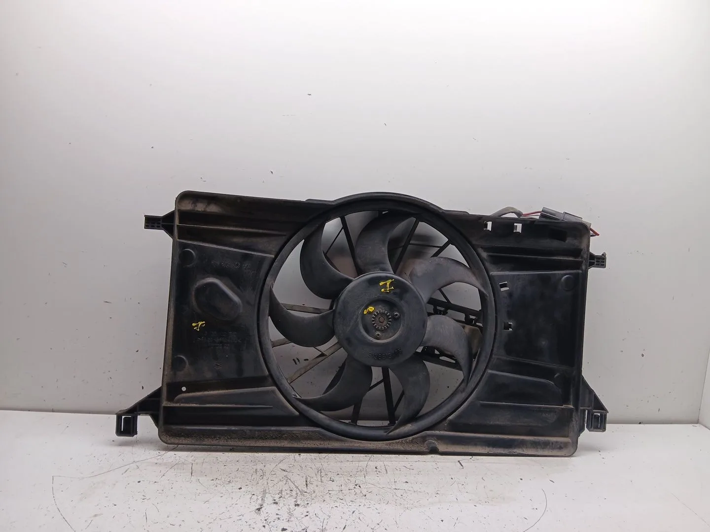 Electroventilador para Ford Focus C-Max (Dm2)