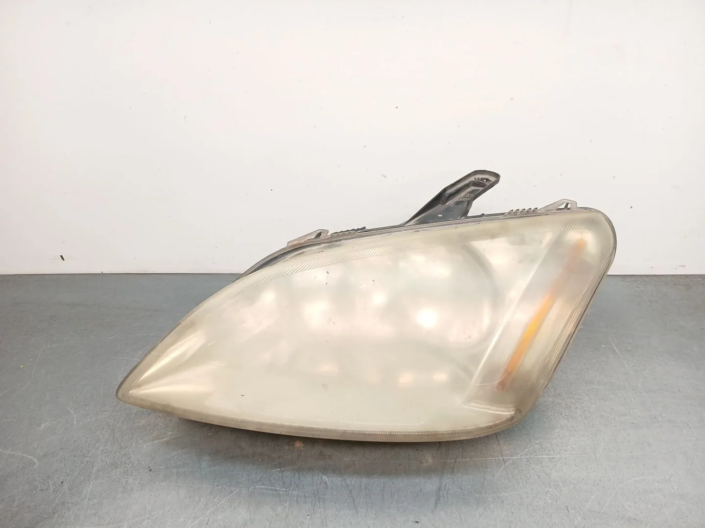 Faro Izquierdo para Ford Focus C-Max (Dm2)