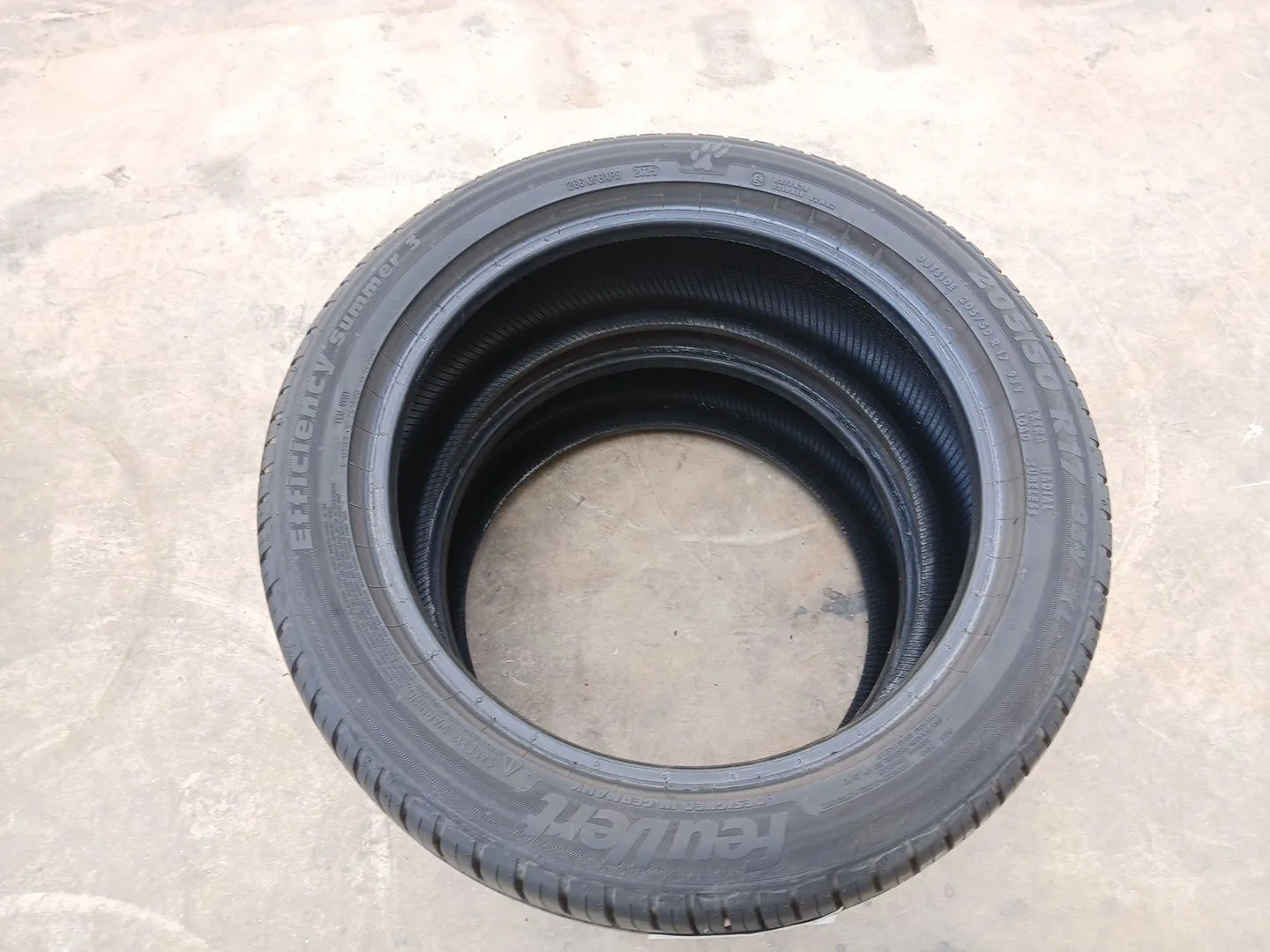 Neumatico para Ford Focus C-Max (Dm2)