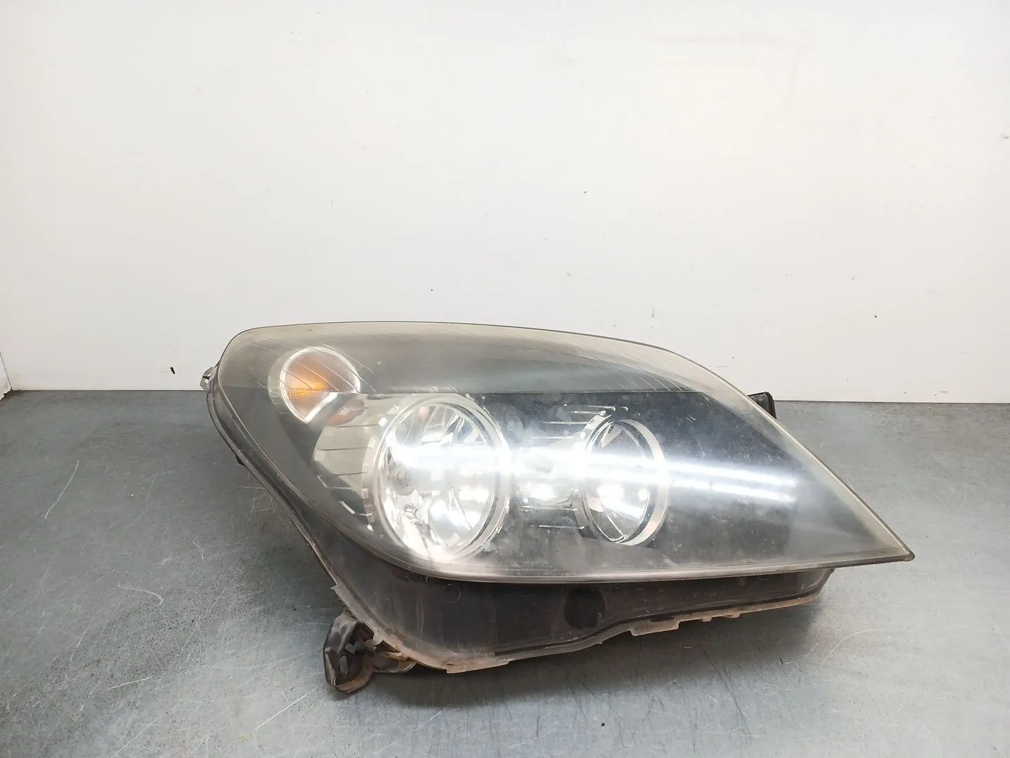 Faro Derecho para Opel Astra H Gtc (A04)