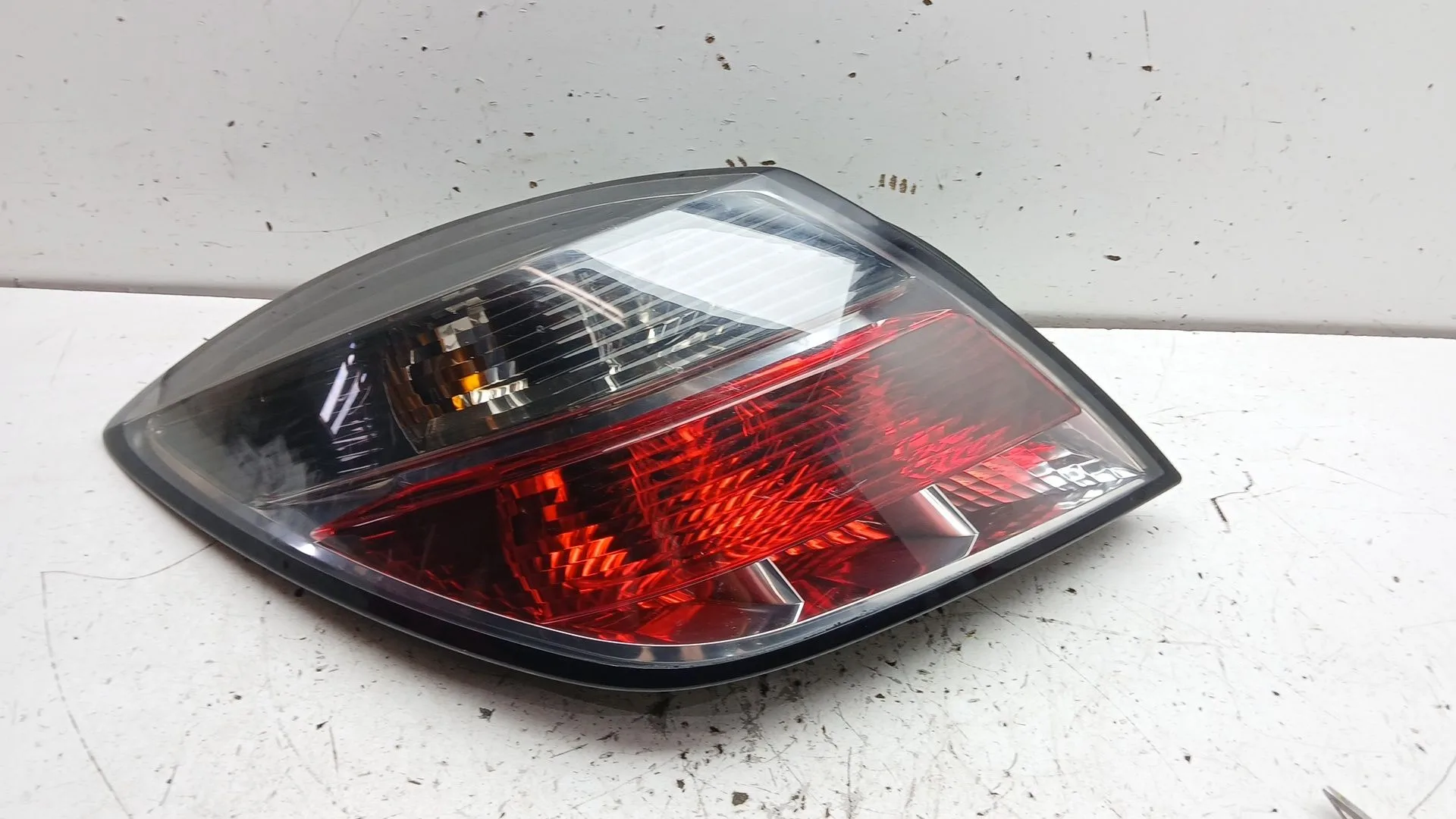 Piloto Trasero Derecho para Opel Astra H Gtc (A04)