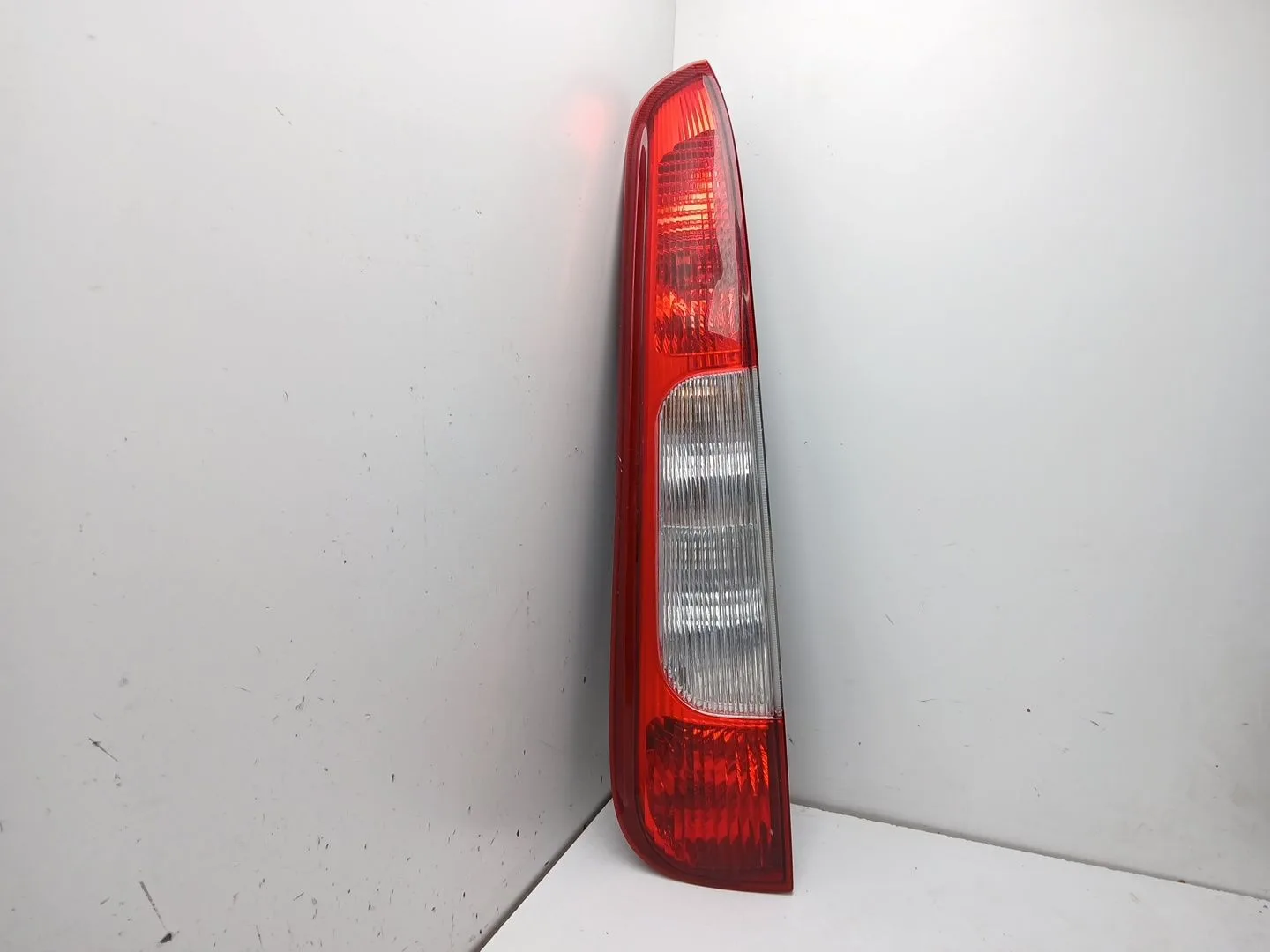 Piloto Trasero Izquierdo para Ford Focus C-Max (Dm2)