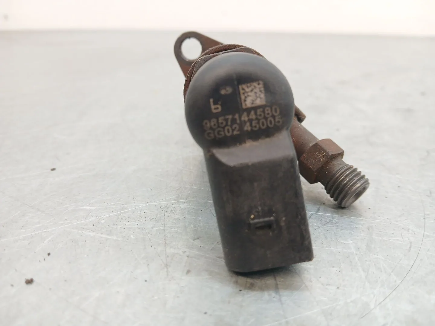 Inyector para Ford Focus C-Max (Dm2)