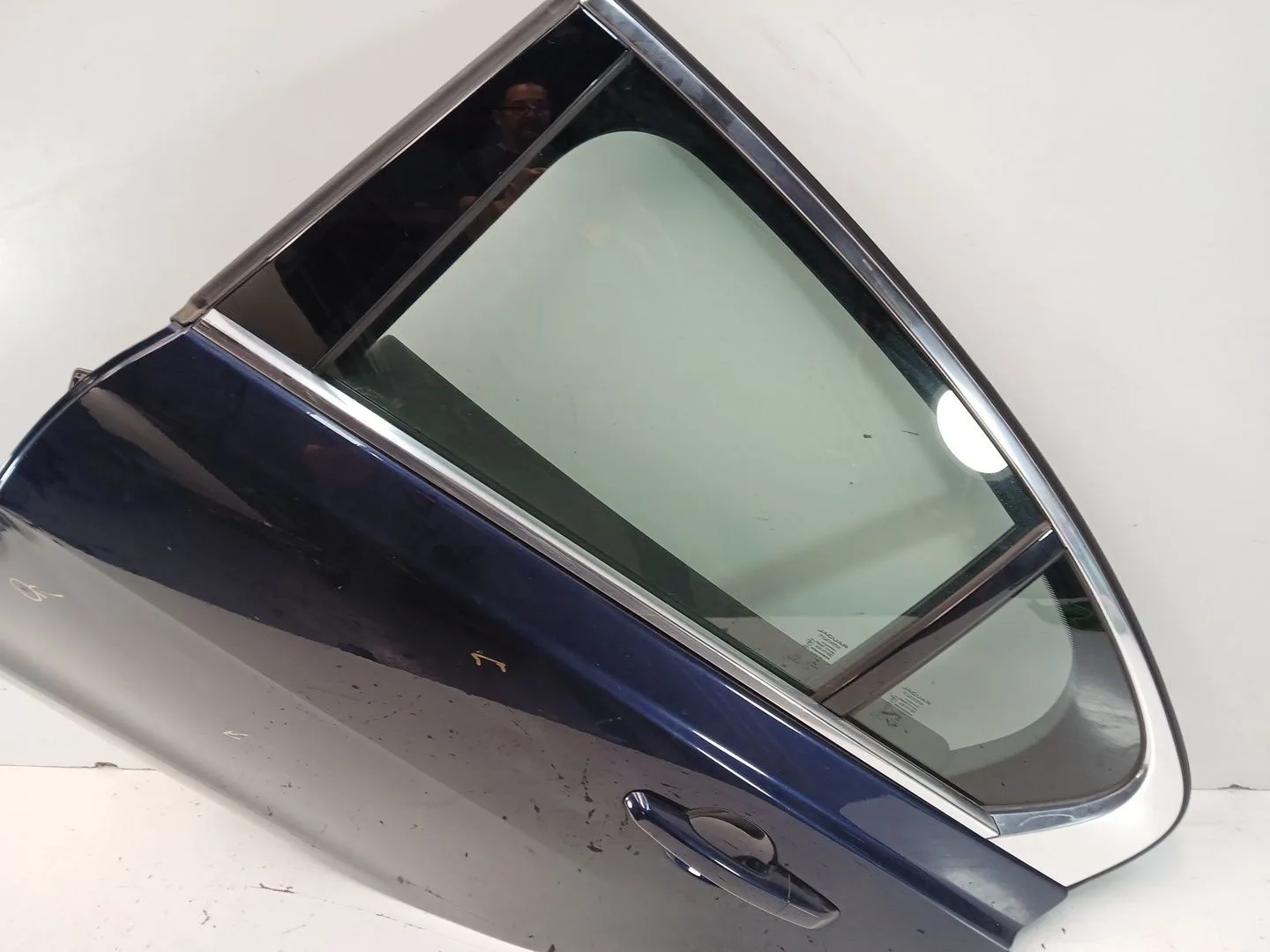 Puerta Trasera Izquierda para Jaguar Xe (X760)