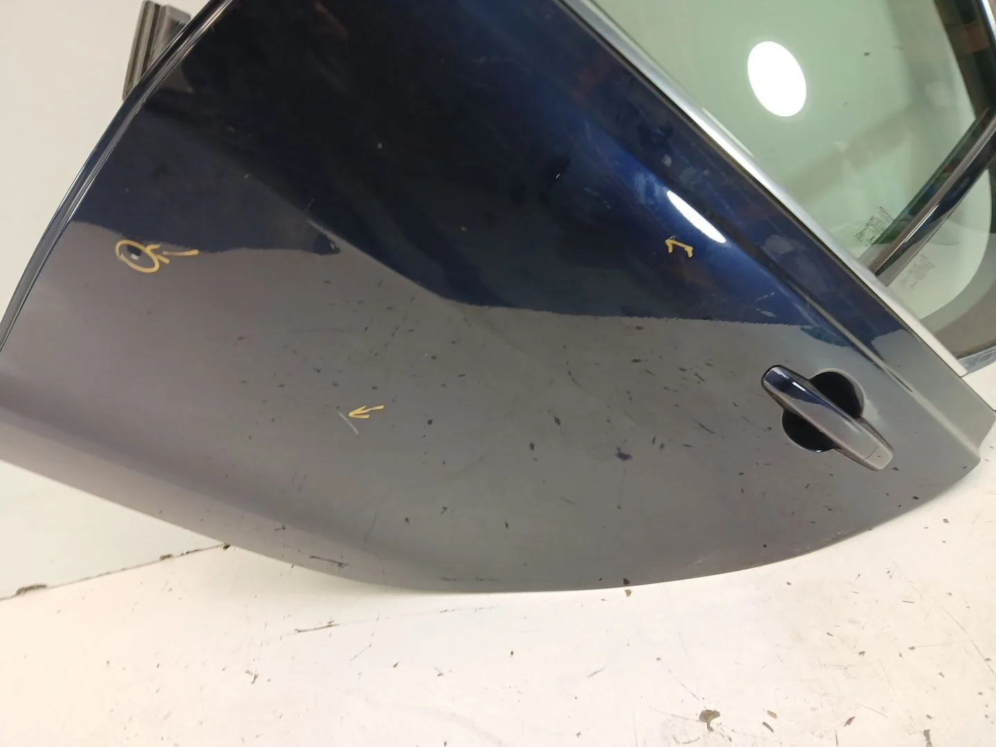 Puerta Trasera Izquierda para Jaguar Xe (X760)