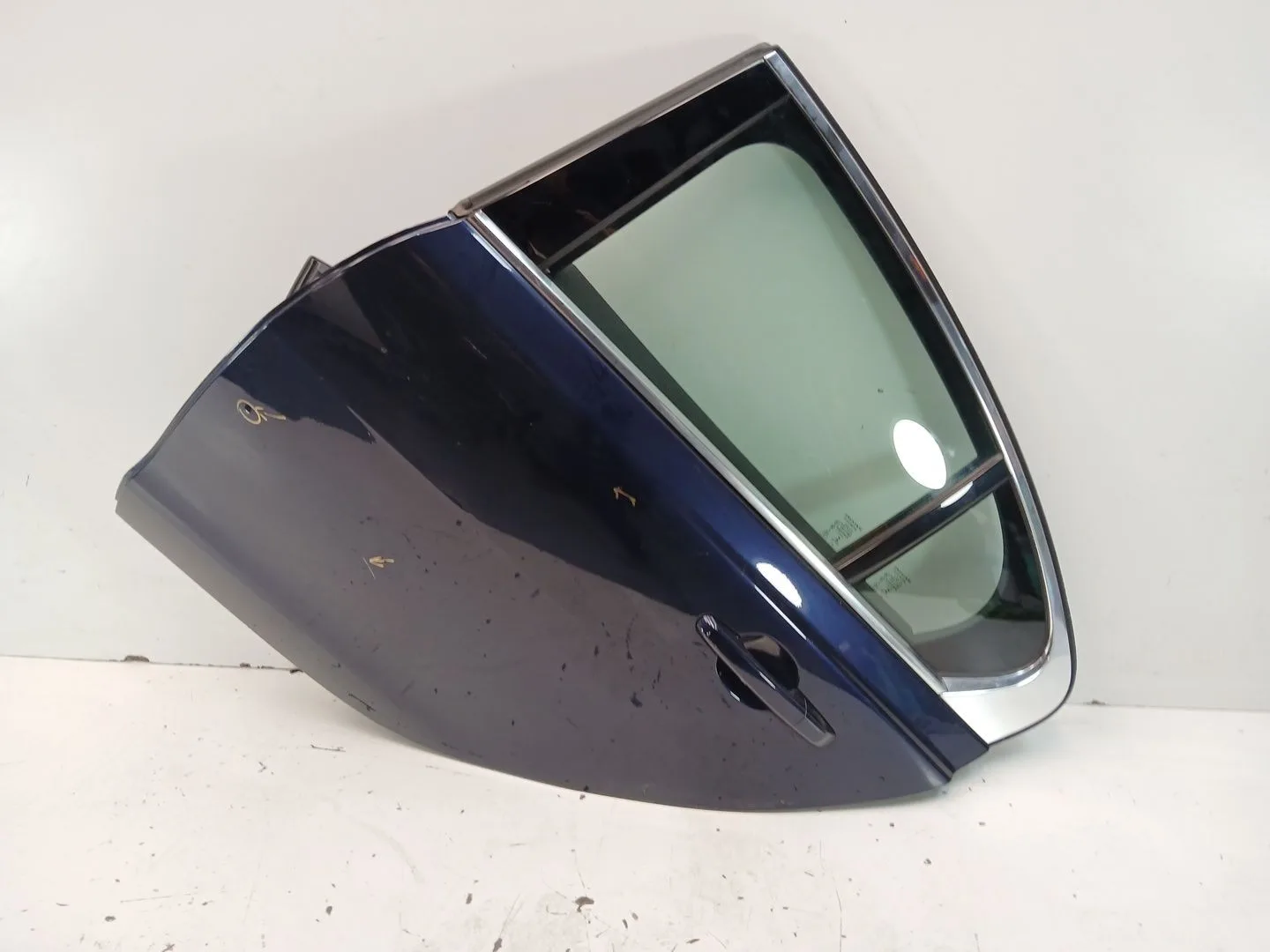 Puerta Trasera Izquierda para Jaguar Xe (X760)