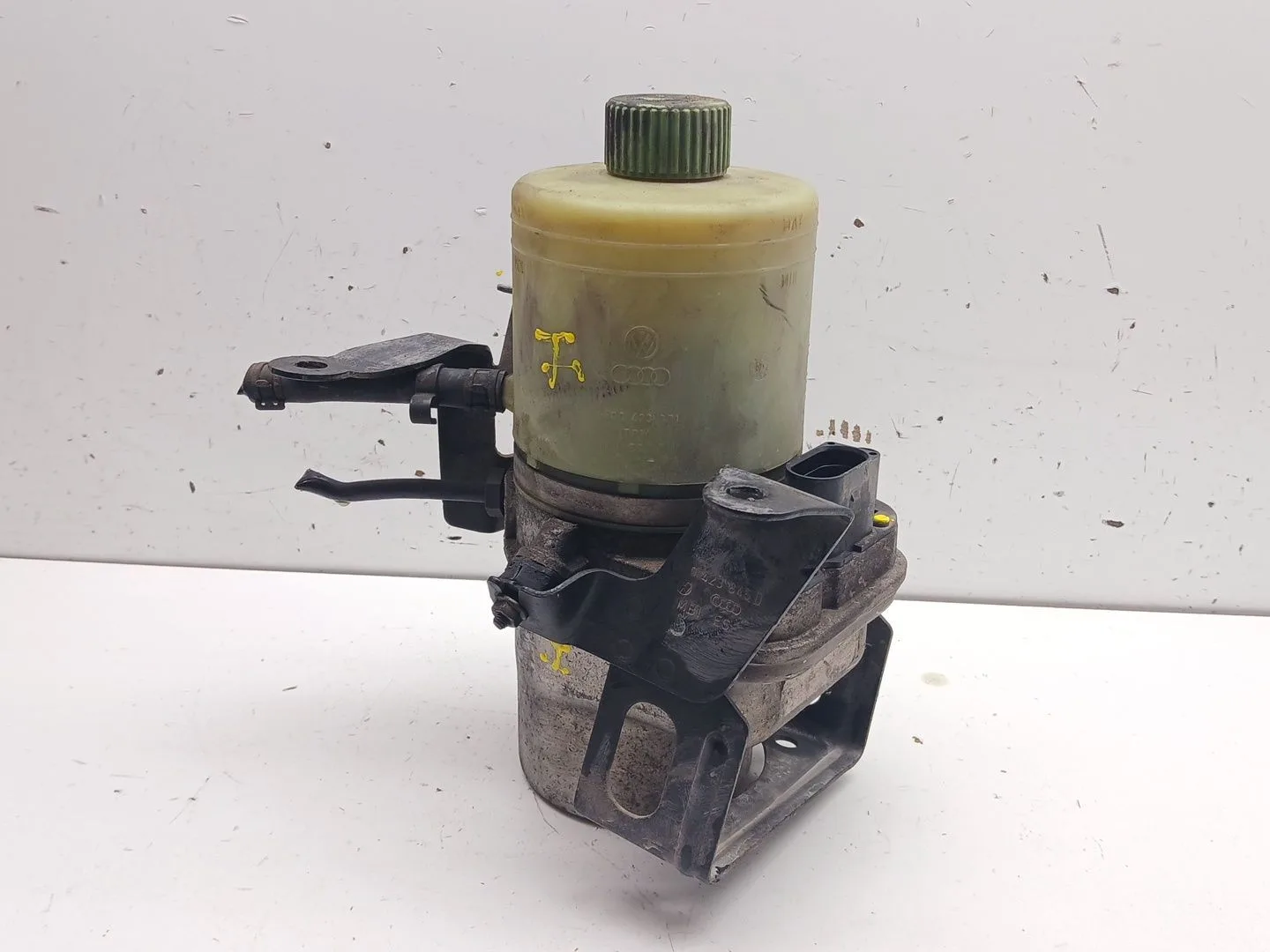 Bomba Direccion para Seat Ibiza Iii (6L1)