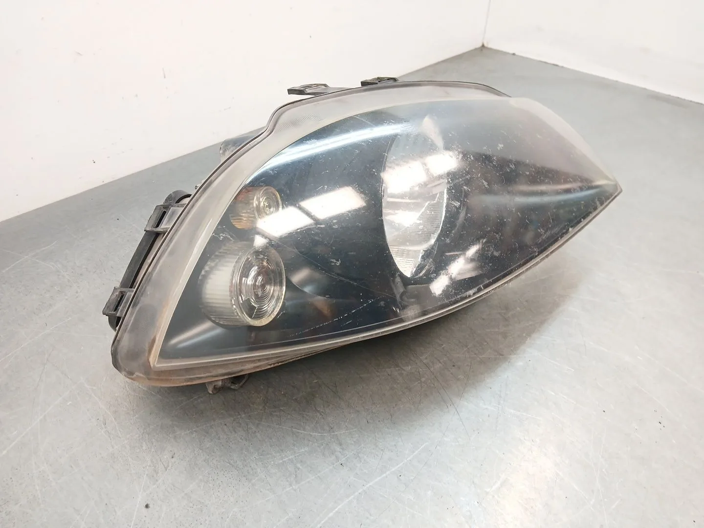 Faro Derecho para Seat Ibiza Iii (6L1)