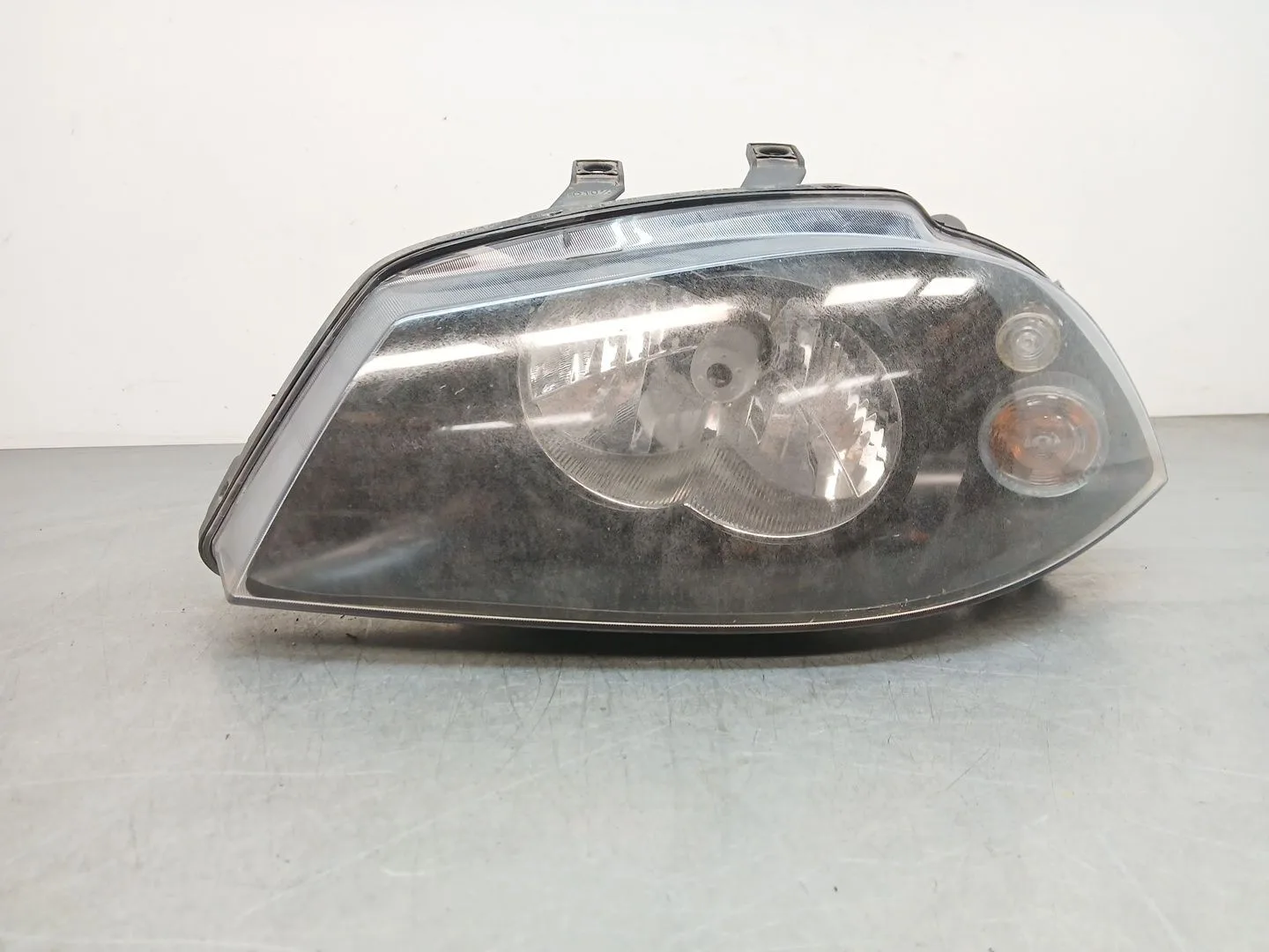 Faro Izquierdo para Seat Ibiza Iii (6L1)