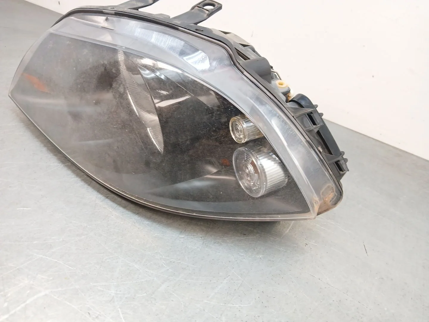 Faro Izquierdo para Seat Ibiza Iii (6L1)