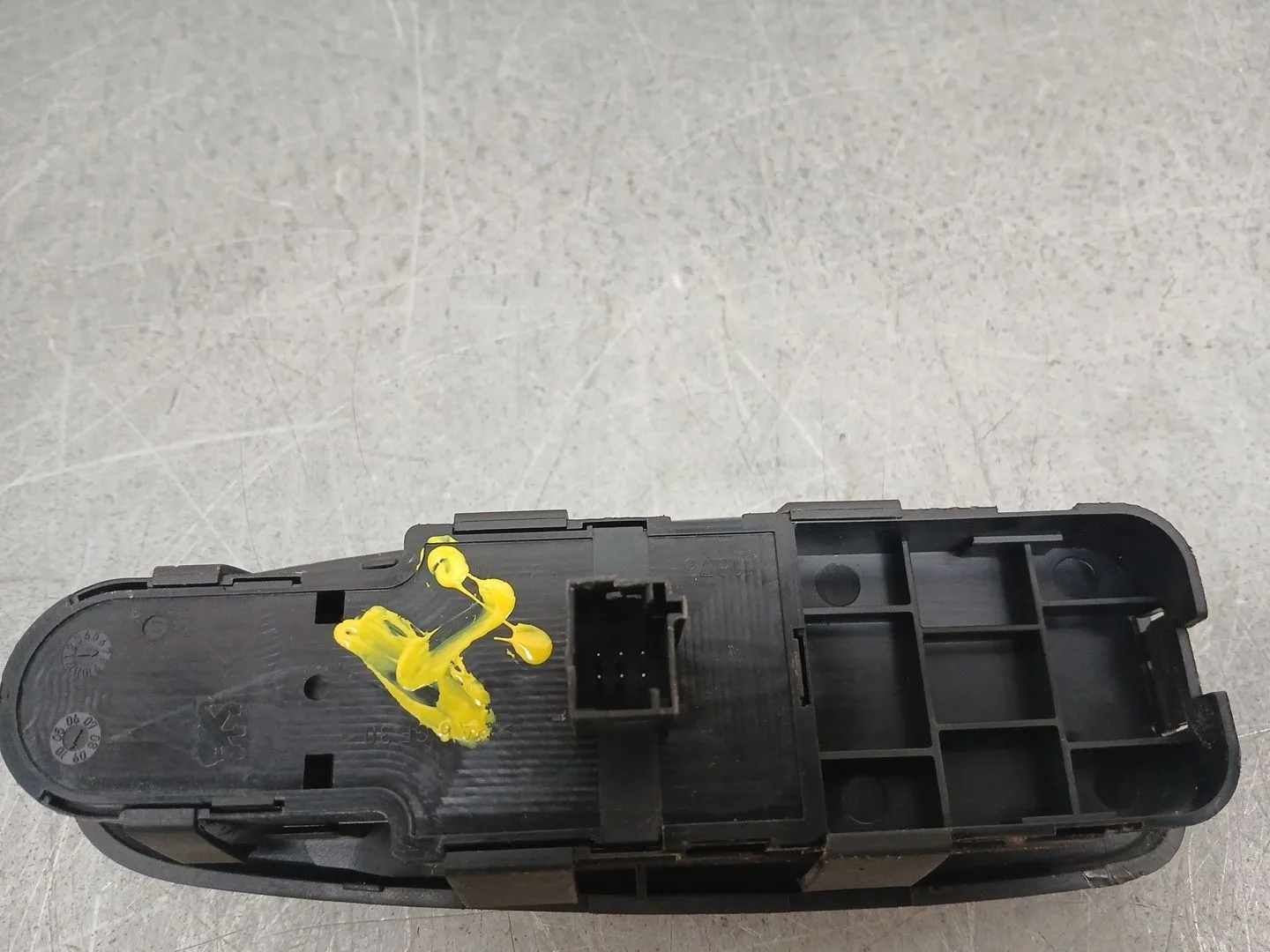 Mando Elevalunas Delantero Izquierdo para Citroën C4 Picasso I Monospace (Ud_)