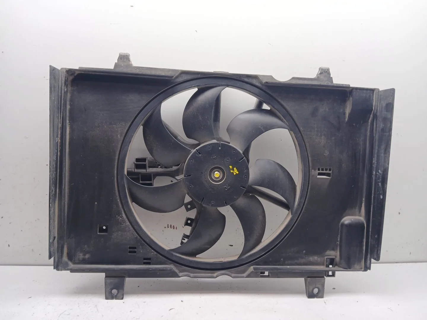 Electroventilador para Nissan Juke (F15)