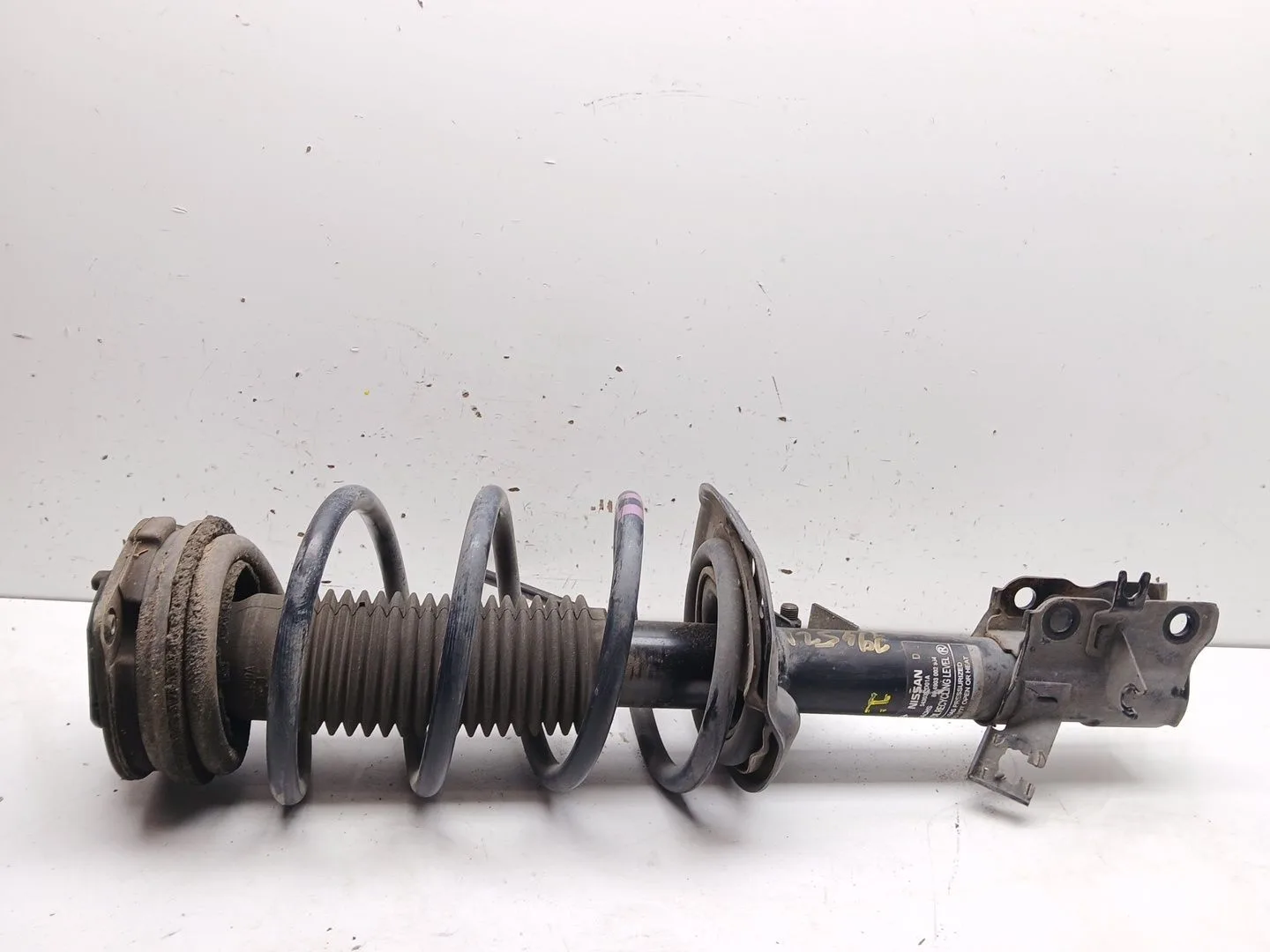 Amortiguador Delantero Izquierdo para Nissan Qashqai I (J10, Nj10)