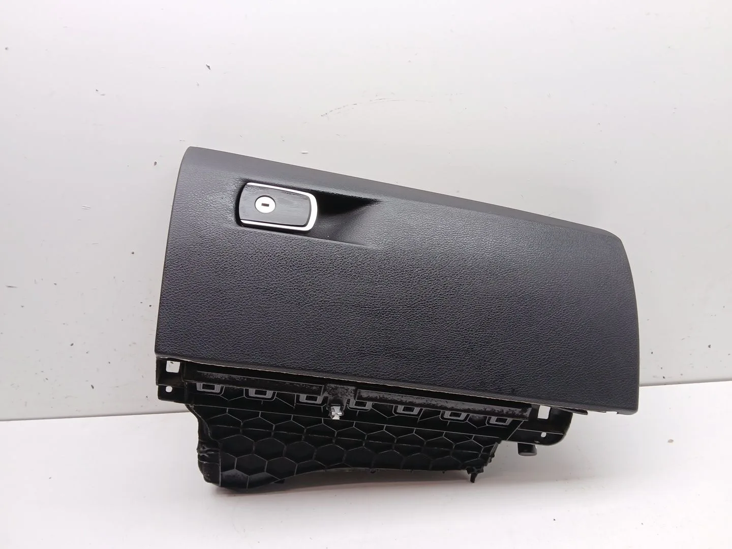 Guantera para Bmw 3 (F30, F80)