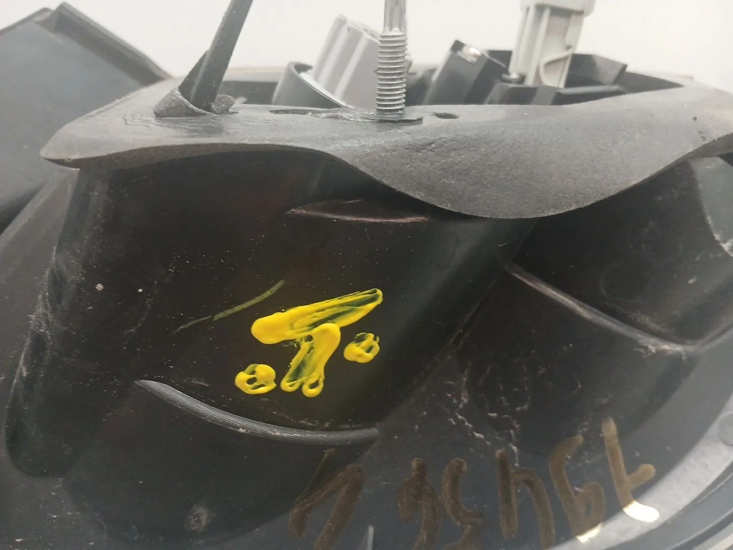 Piloto Trasero Izquierdo para Mazda 3 (Bk)