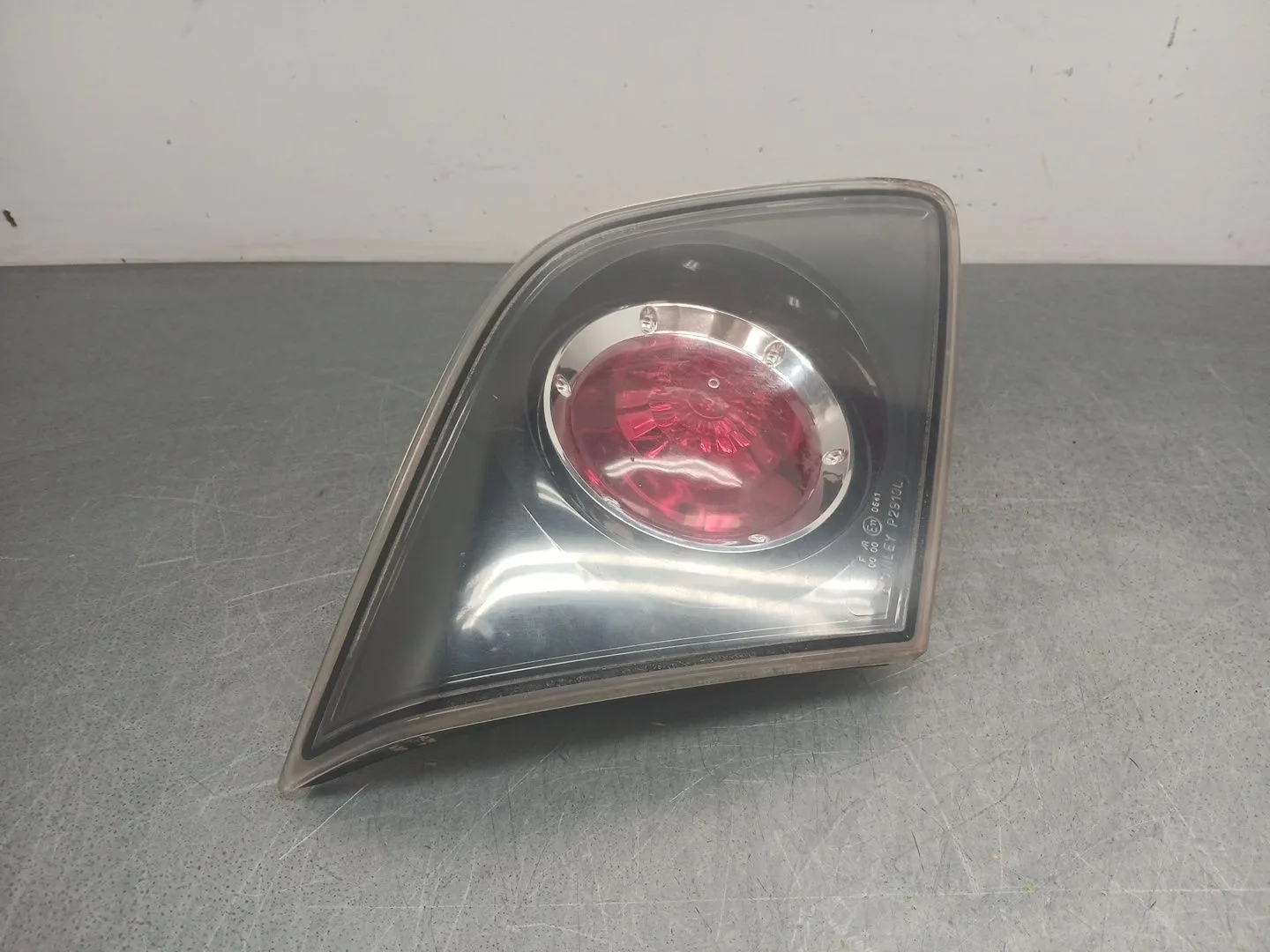 Piloto Trasero Izquierdo Interior para Mazda 3 (Bk)