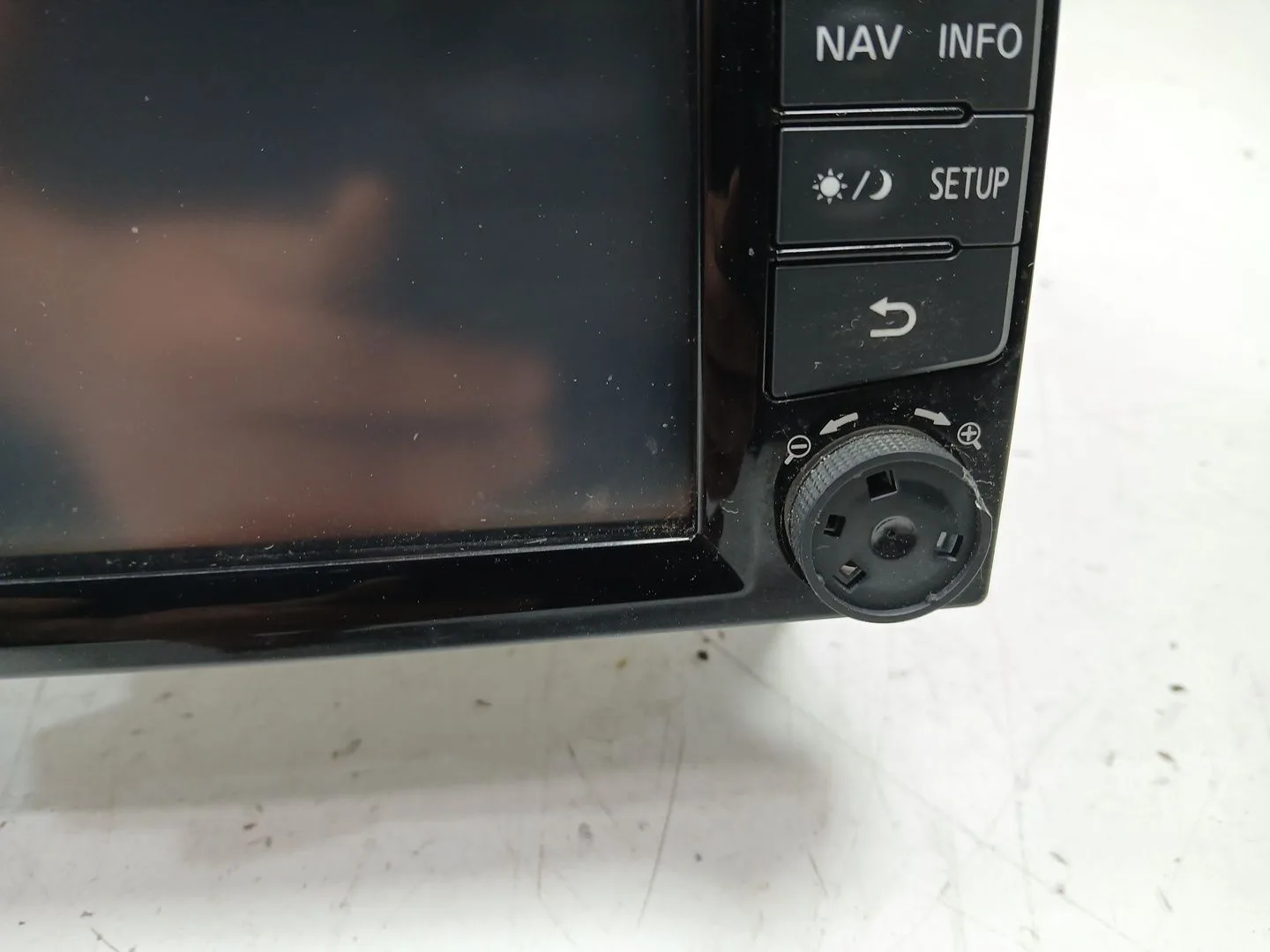 Pantalla Multifuncion para Nissan Juke (F15)