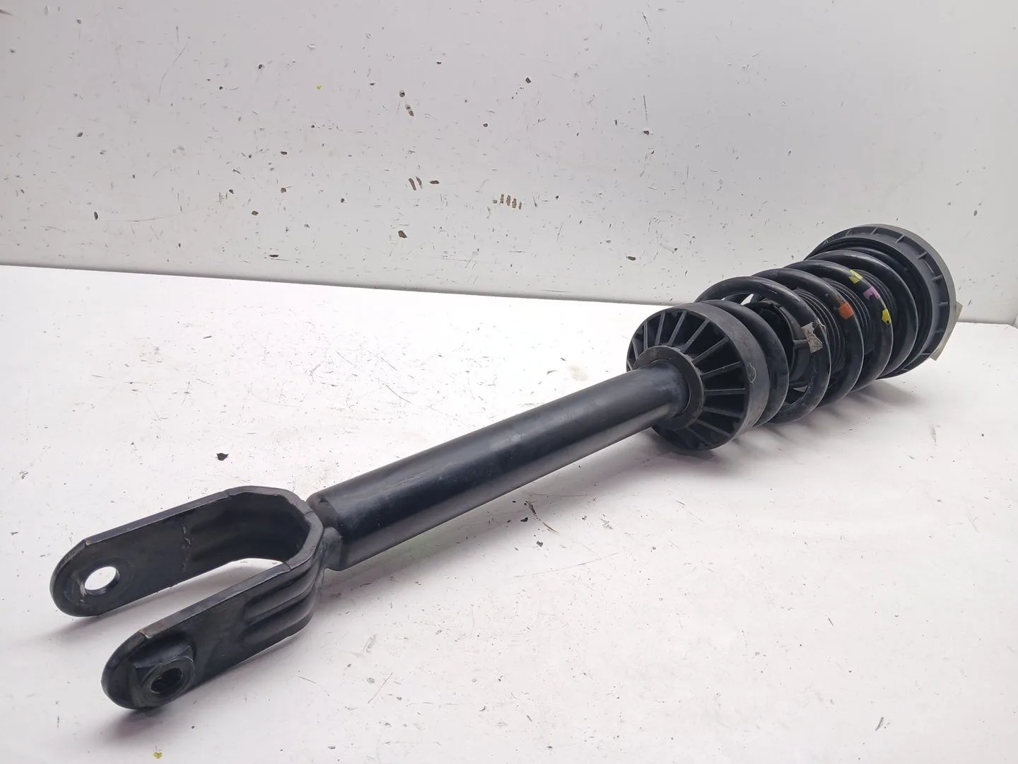 Amortiguador Delantero Izquierdo para Jaguar Xe (X760)