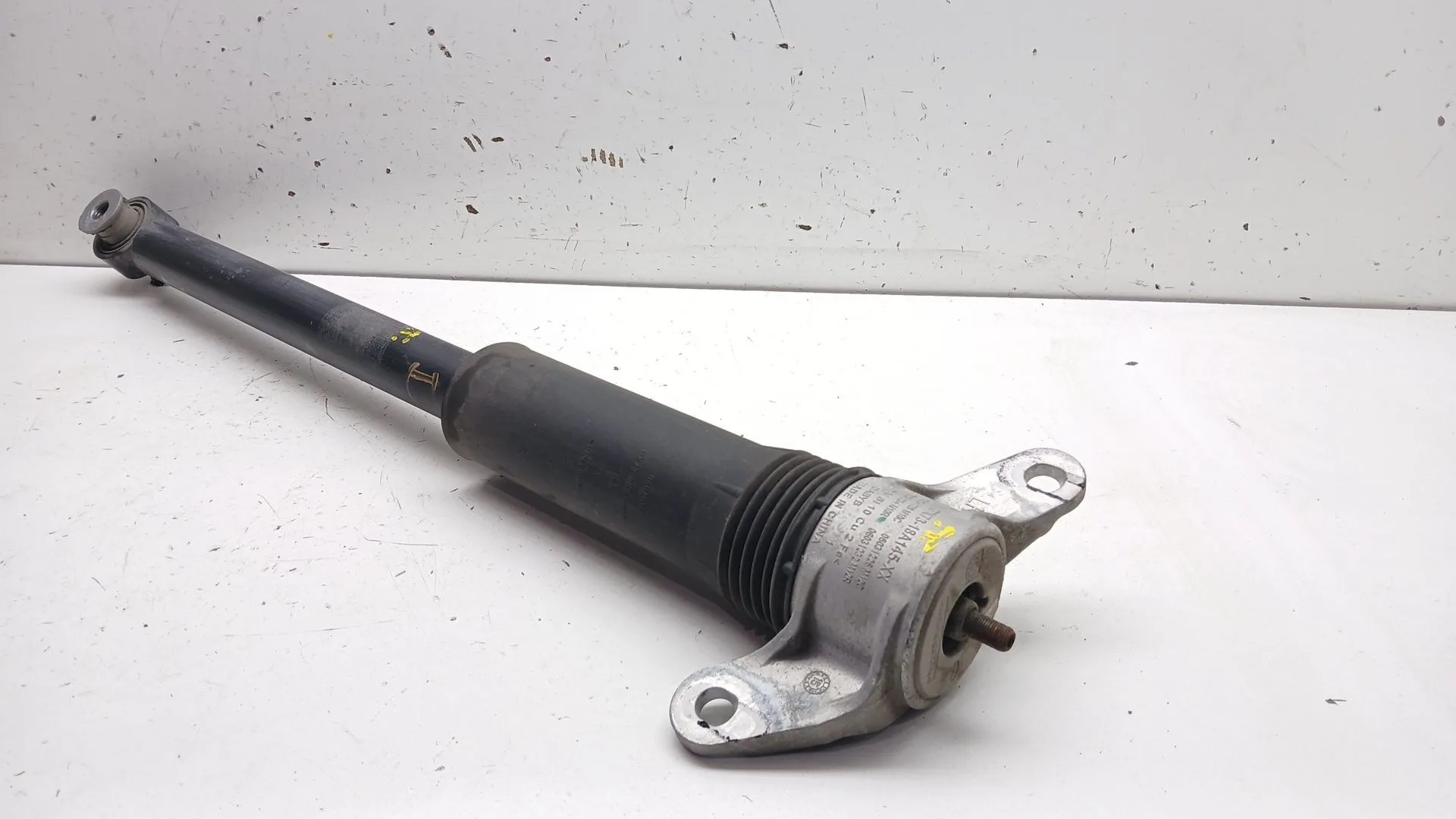 Amortiguador Trasero Izquierdo para Jaguar Xe (X760)