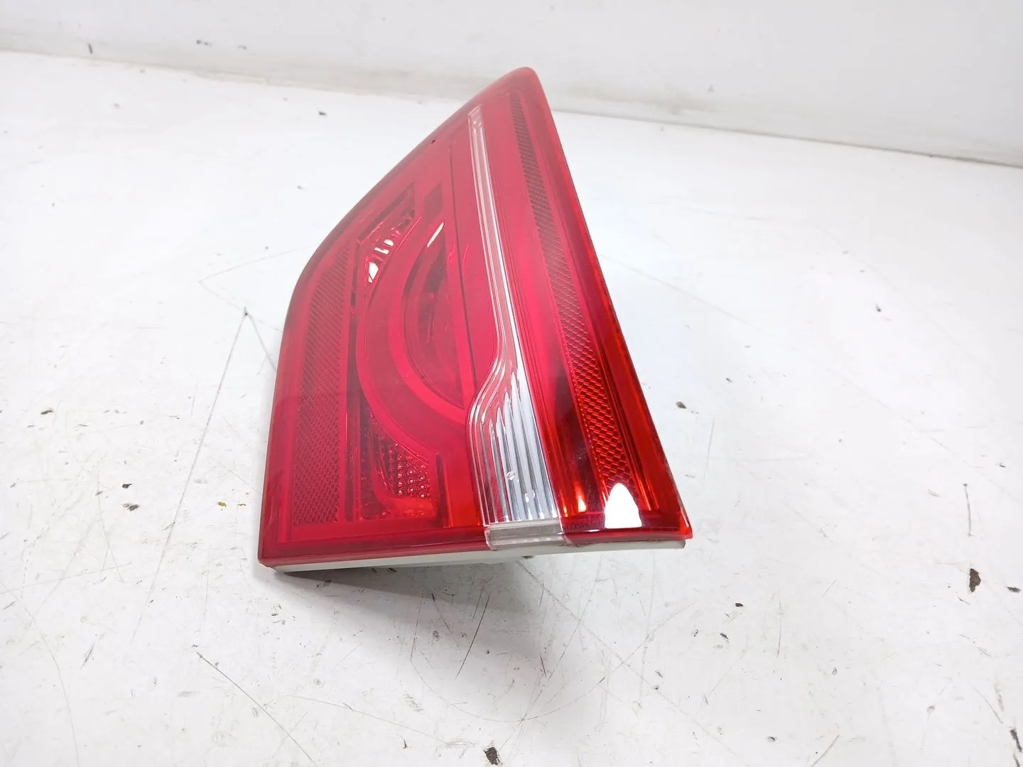 Piloto Trasero Derecho Interior para Jaguar Xe (X760)