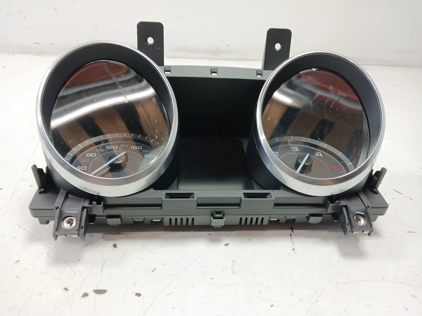 Cuadro Instrumentos para Jaguar Xe (X760)
