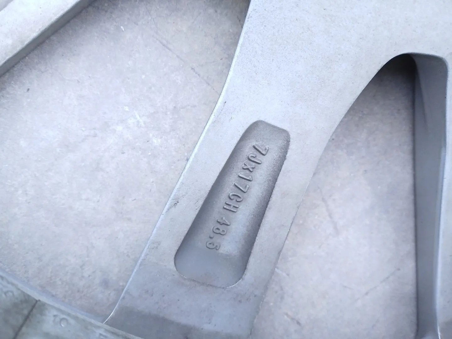 Llanta para Jaguar Xe (X760)