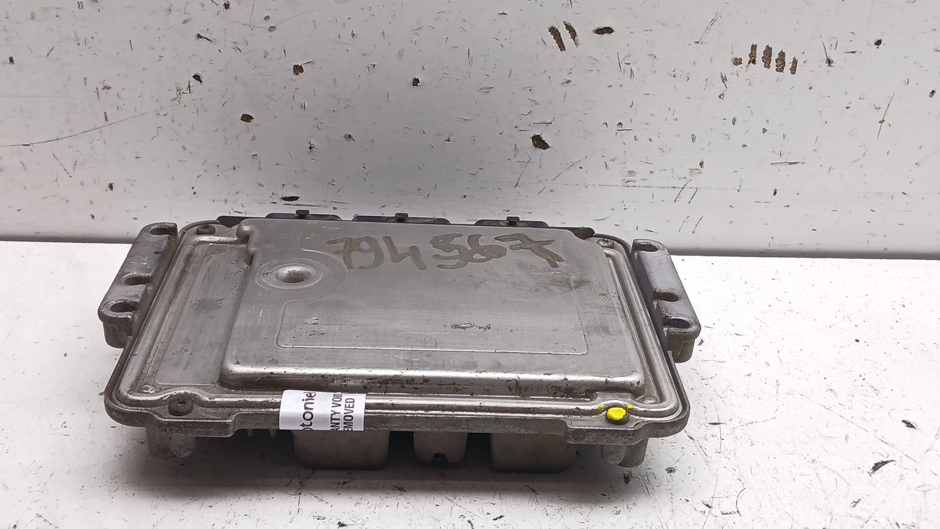 Centralita Motor Uce para Ford Fusion (Ju_)