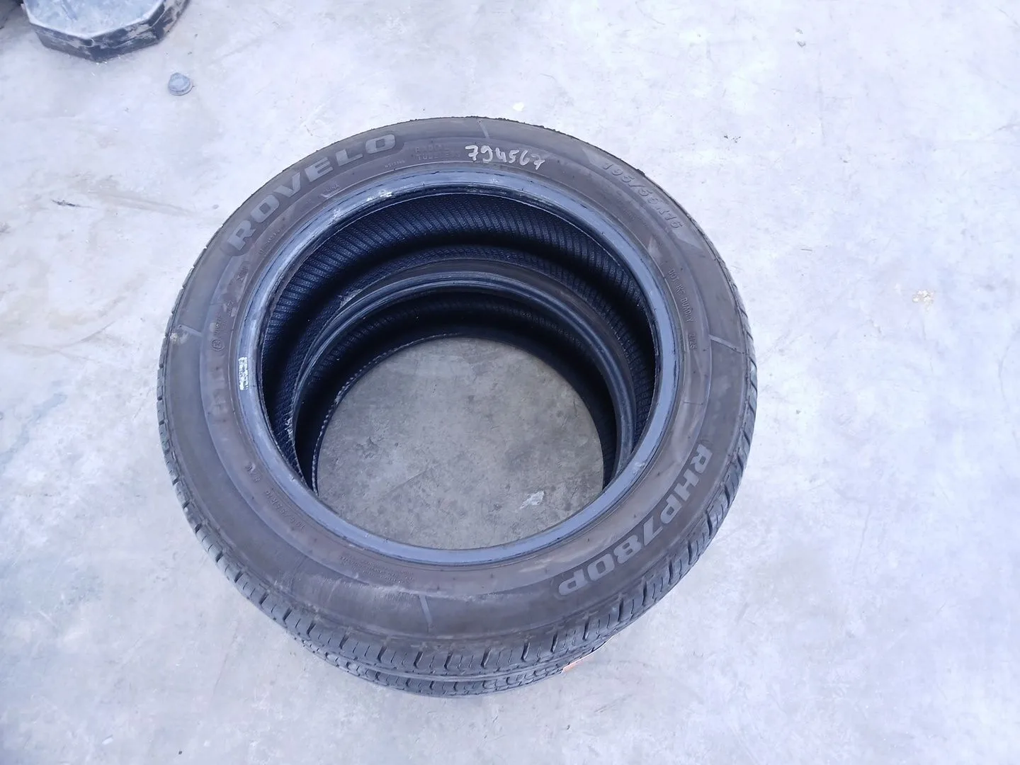 Neumatico para Ford Fusion (Ju_)