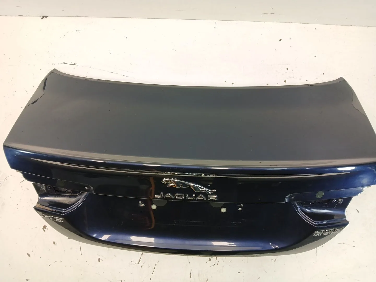 Tapa Maletero para Jaguar Xe (X760)