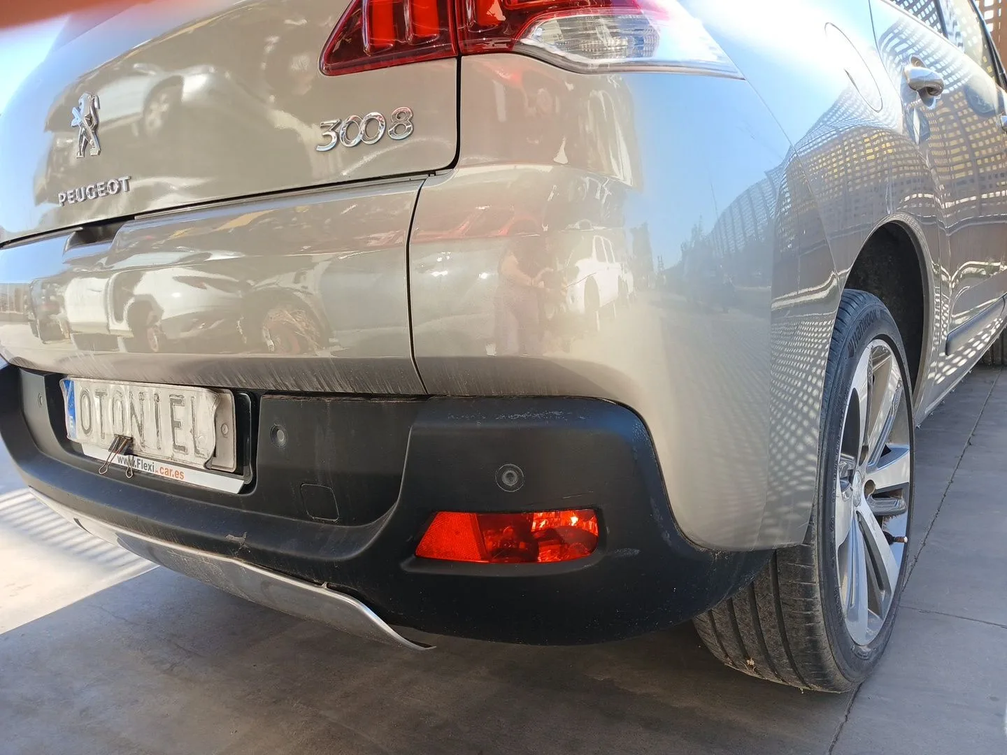 Paragolpes Trasero para Peugeot 3008 I Monospace (0U_)