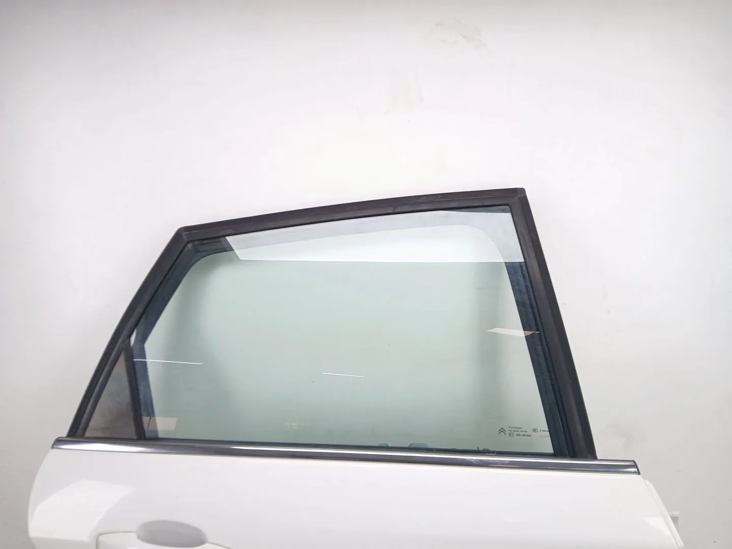 Puerta Trasera Derecha para Citroën C4 Ii (Nc_)