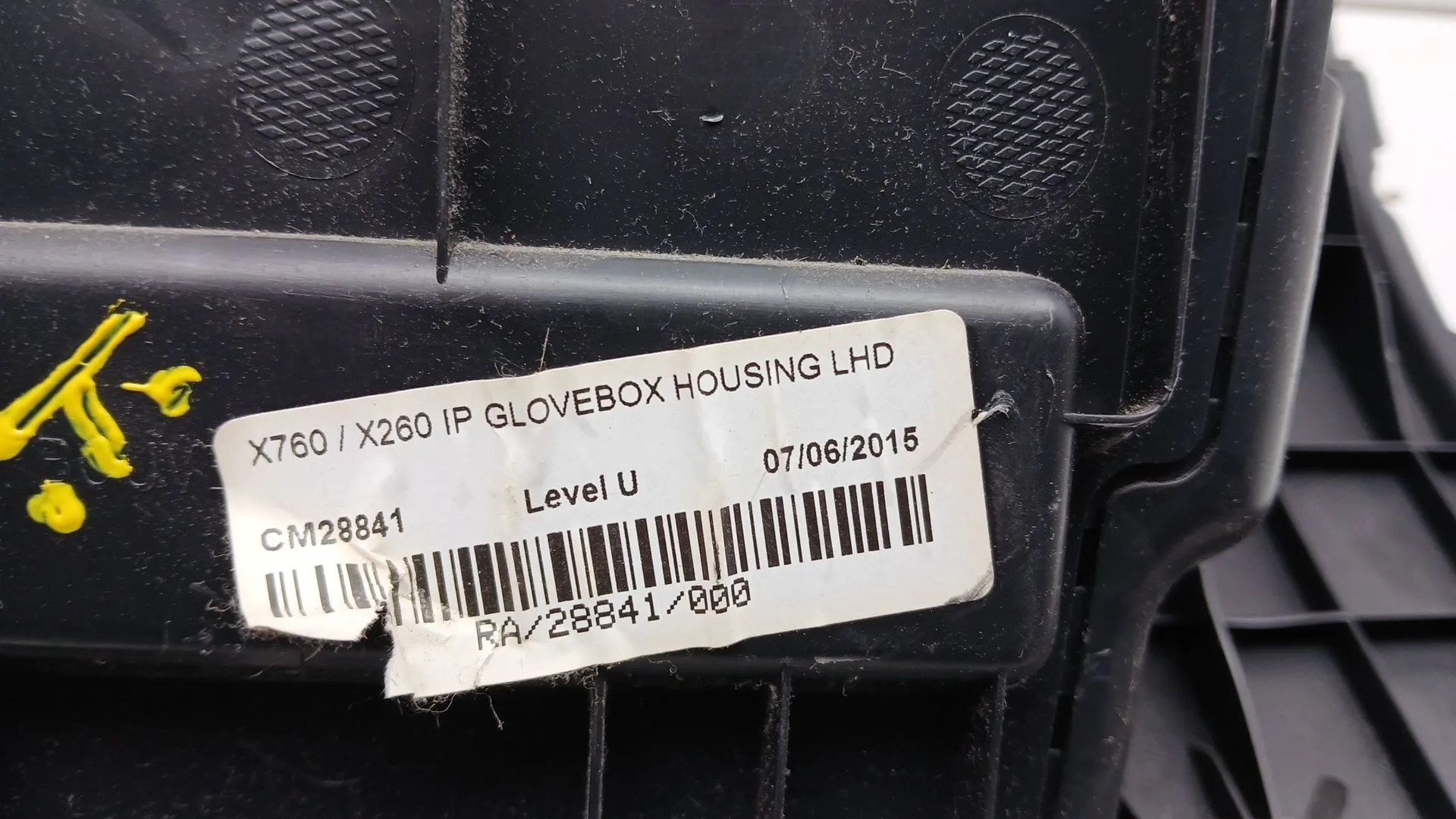Guantera para Jaguar Xe (X760)