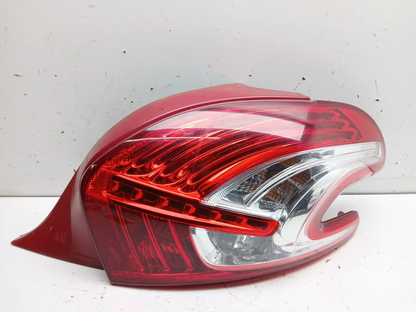 Piloto Trasero Derecho para Peugeot 208 I (Ca_, Cc_)