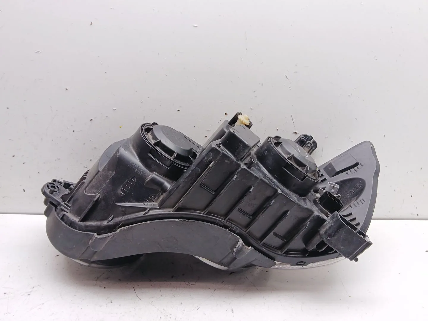 Faro Derecho para Chevrolet Aveo Sedan (T300)