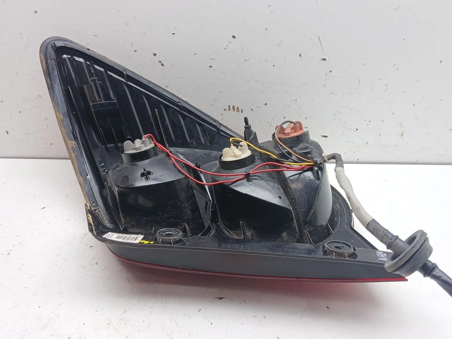 Piloto Trasero Izquierdo para Chevrolet Aveo Sedan (T300)