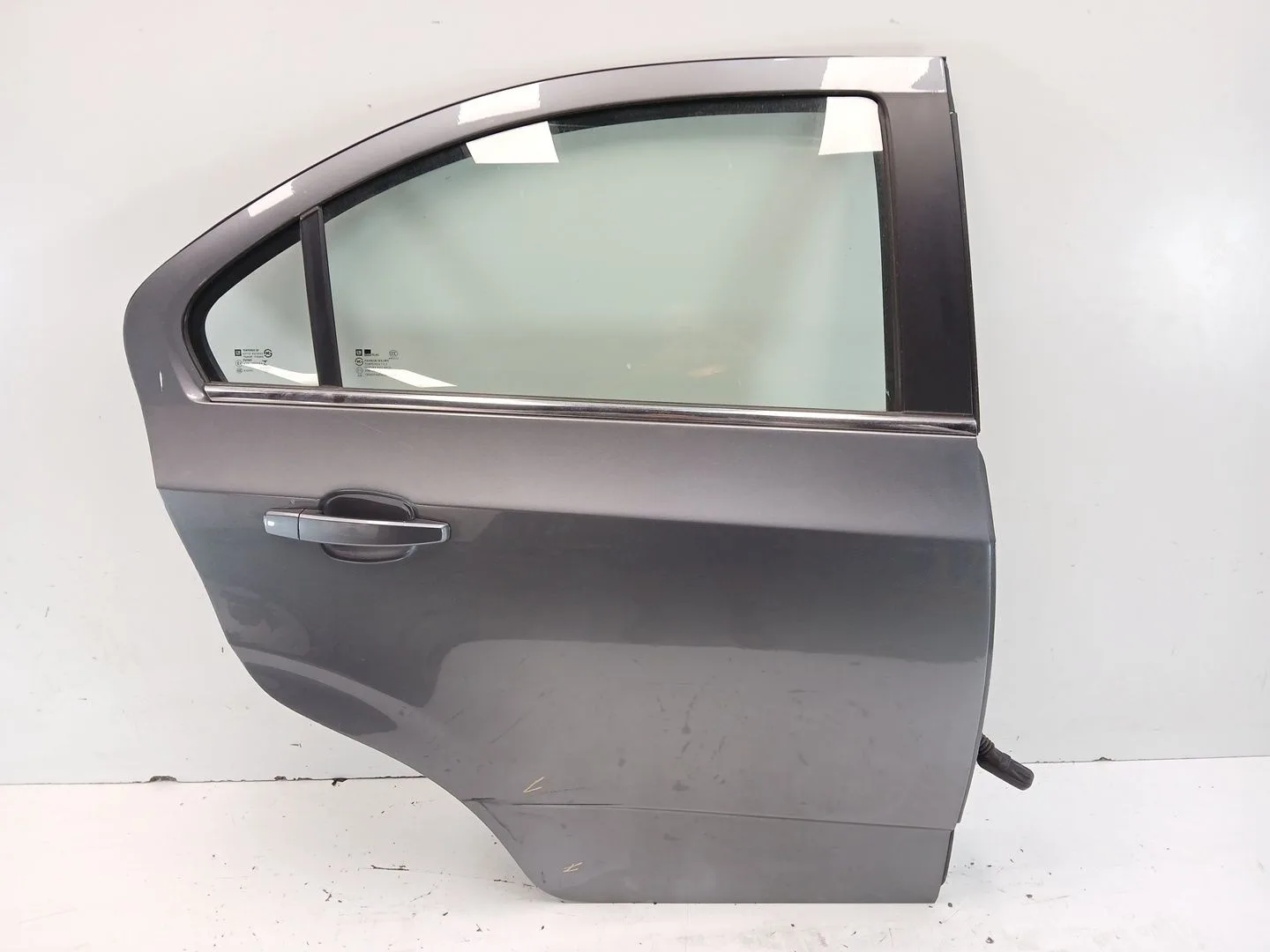 Puerta Trasera Derecha para Chevrolet Aveo Sedan (T300)