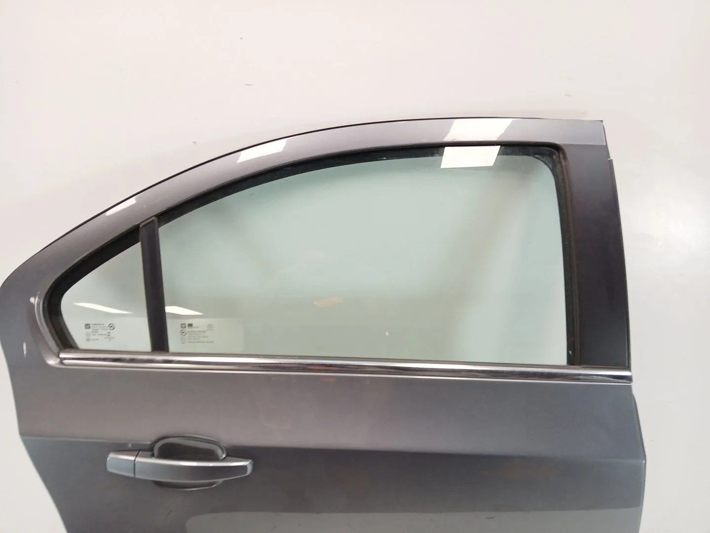 Puerta Trasera Derecha para Chevrolet Aveo Sedan (T300)