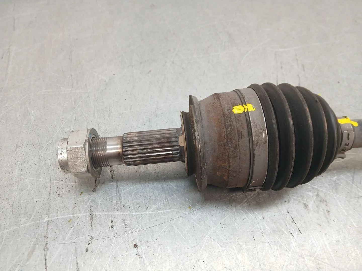 Transmision Delantera Izquierda para Chevrolet Aveo Sedan (T300)